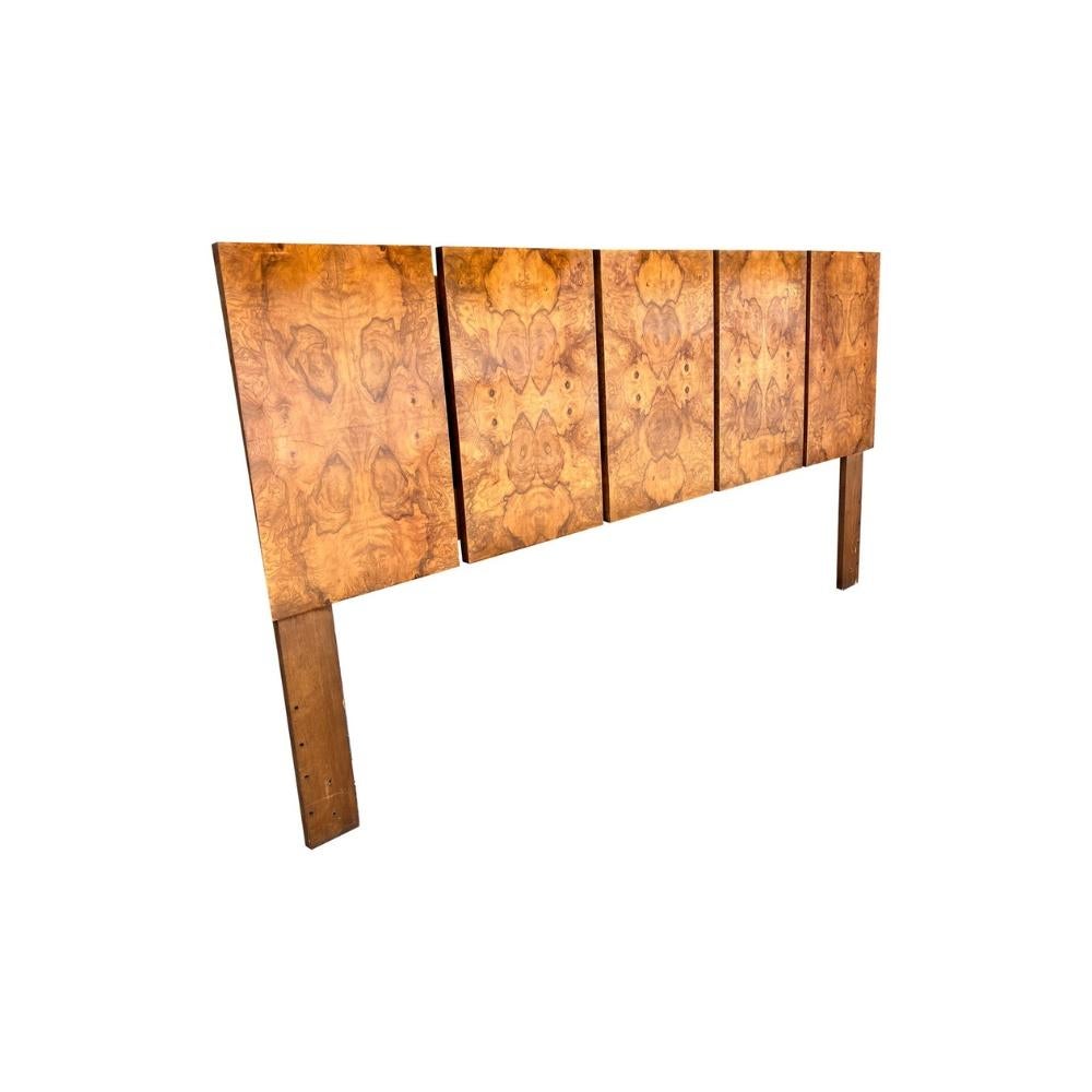 Testiera King in radica moderna vintage di Milo Baughman per Lane!

Questa bellissima testata vintage di dimensioni king, disegnata dall'iconico Milo Baughman per Lane Furniture, mette in mostra il fascino senza tempo del legno di radica con le sue