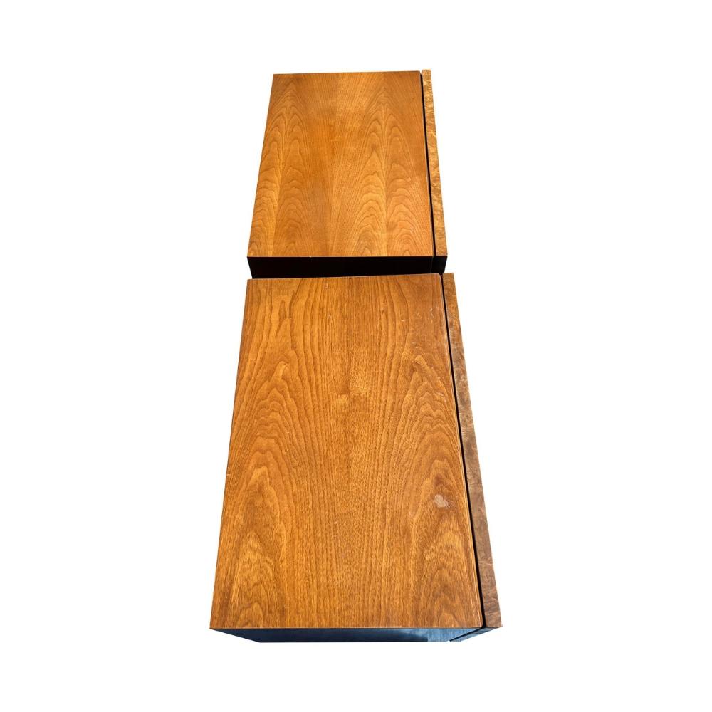 Paire de tables de nuit modernes en loupe des années 1970 par Milo Baughman pour Lane en vente 3
