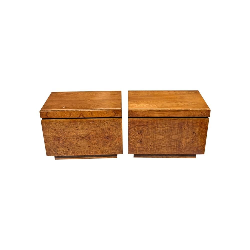 Paire de tables de nuit modernes en loupe des années 1970 par Milo Baughman pour Lane en vente 2