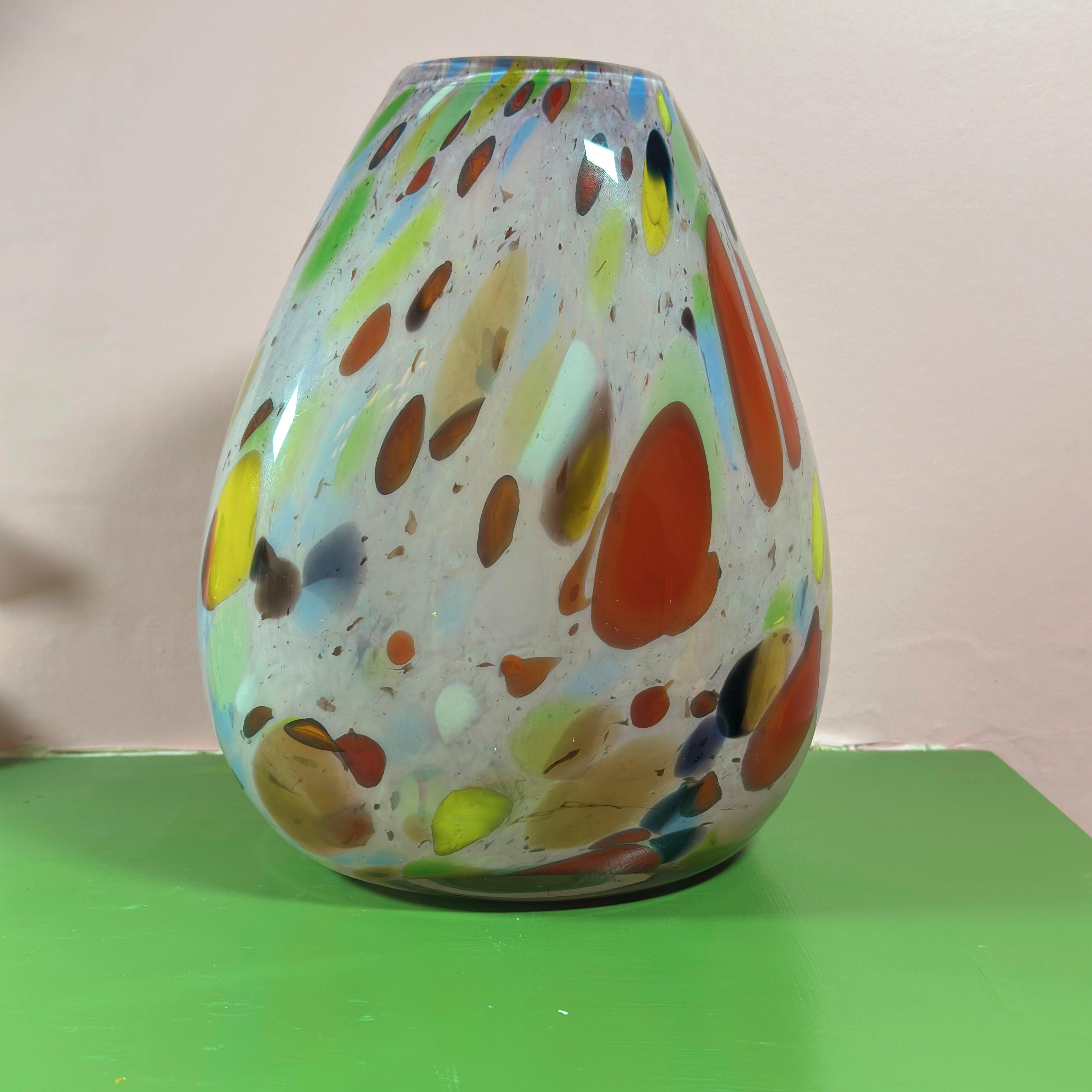 Post-Modern Vintage Pink Murano Glass Teardrop Vase - Confetti Style For Sale