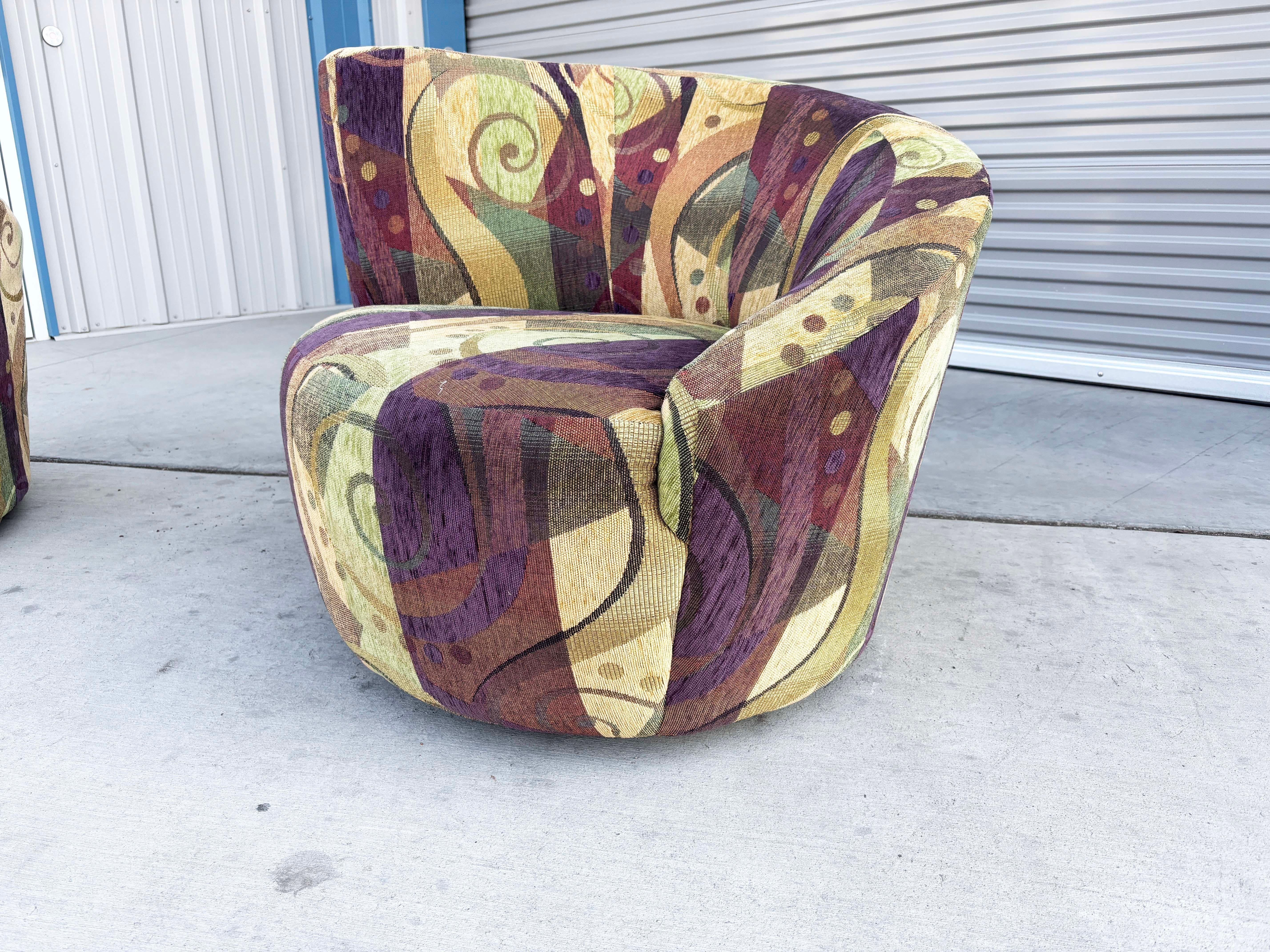 Paire de chaises longues pivotantes Nautilus des années 1970 en vente 3