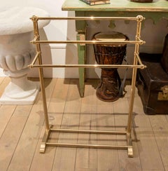 1970s Vintage Polished Brass Towel Rack with Modern Geometric Design