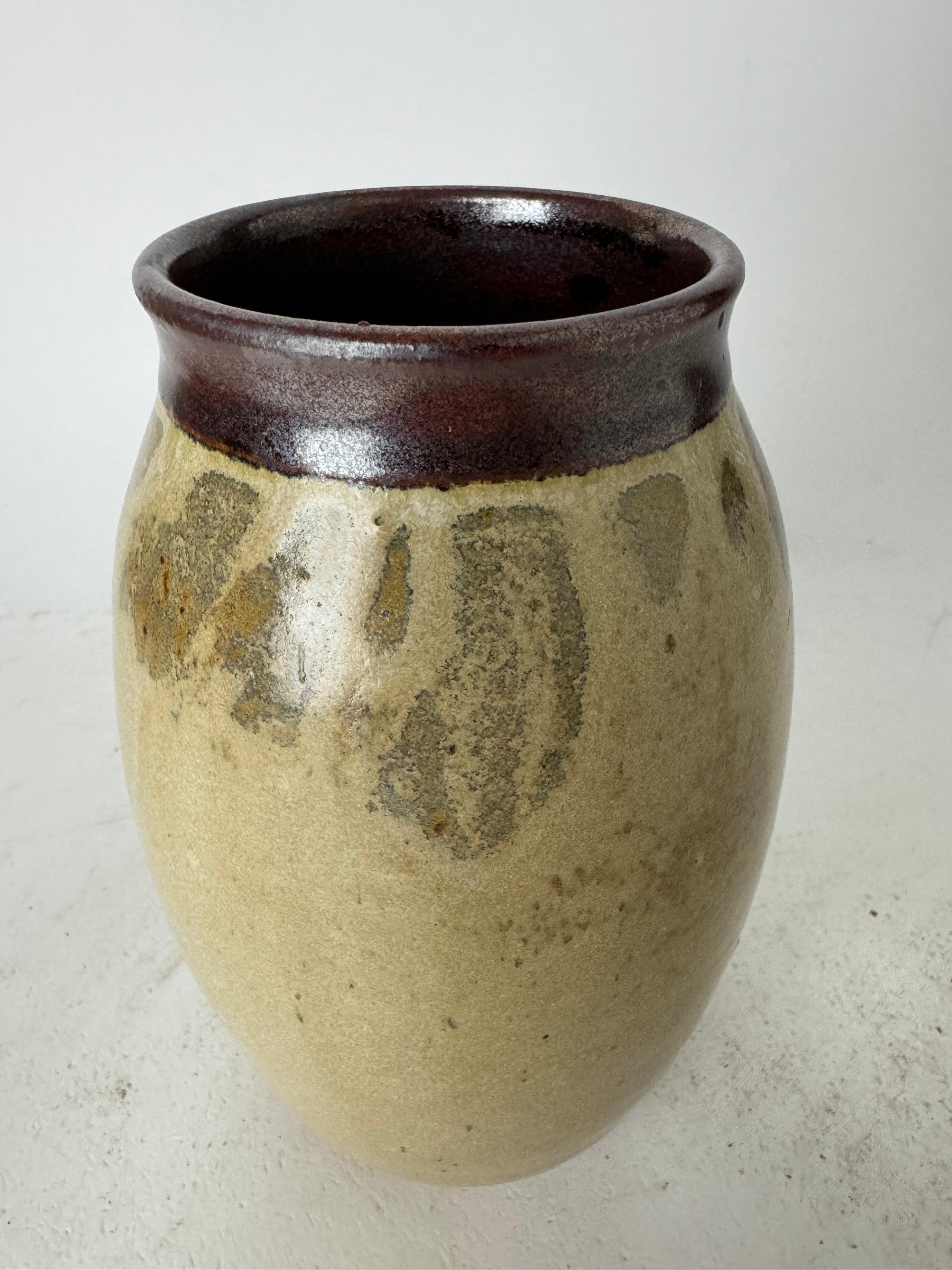 American 1970's Vintage Pottery Flower Vase For Sale