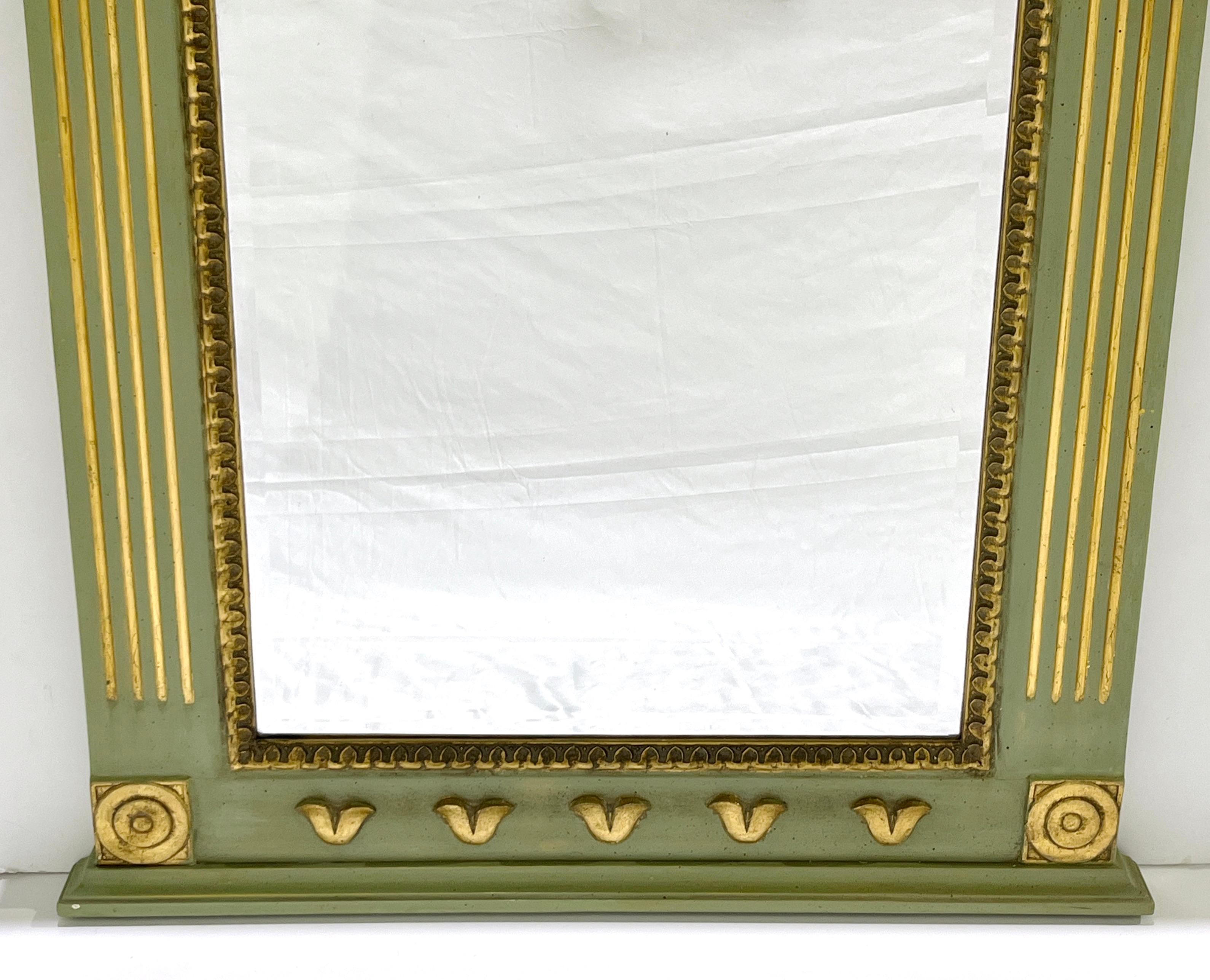 1970s Vintage Provincial French Parcel-Gilt Trumeau Mirror in Green & Gold Deco For Sale 7