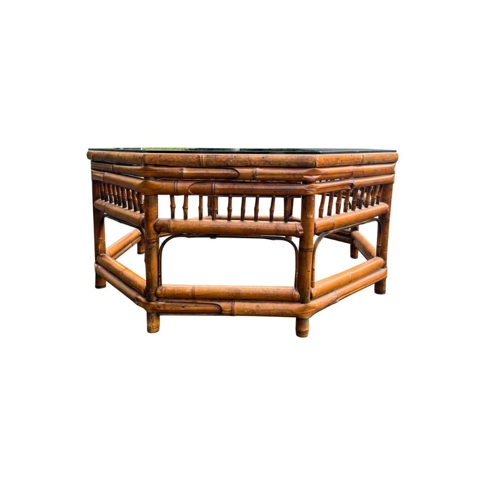 Table basse en rotin de bambou et osier vintage des années 1970, style Brighton Pavilion Bon état - En vente à Saddle River, NJ