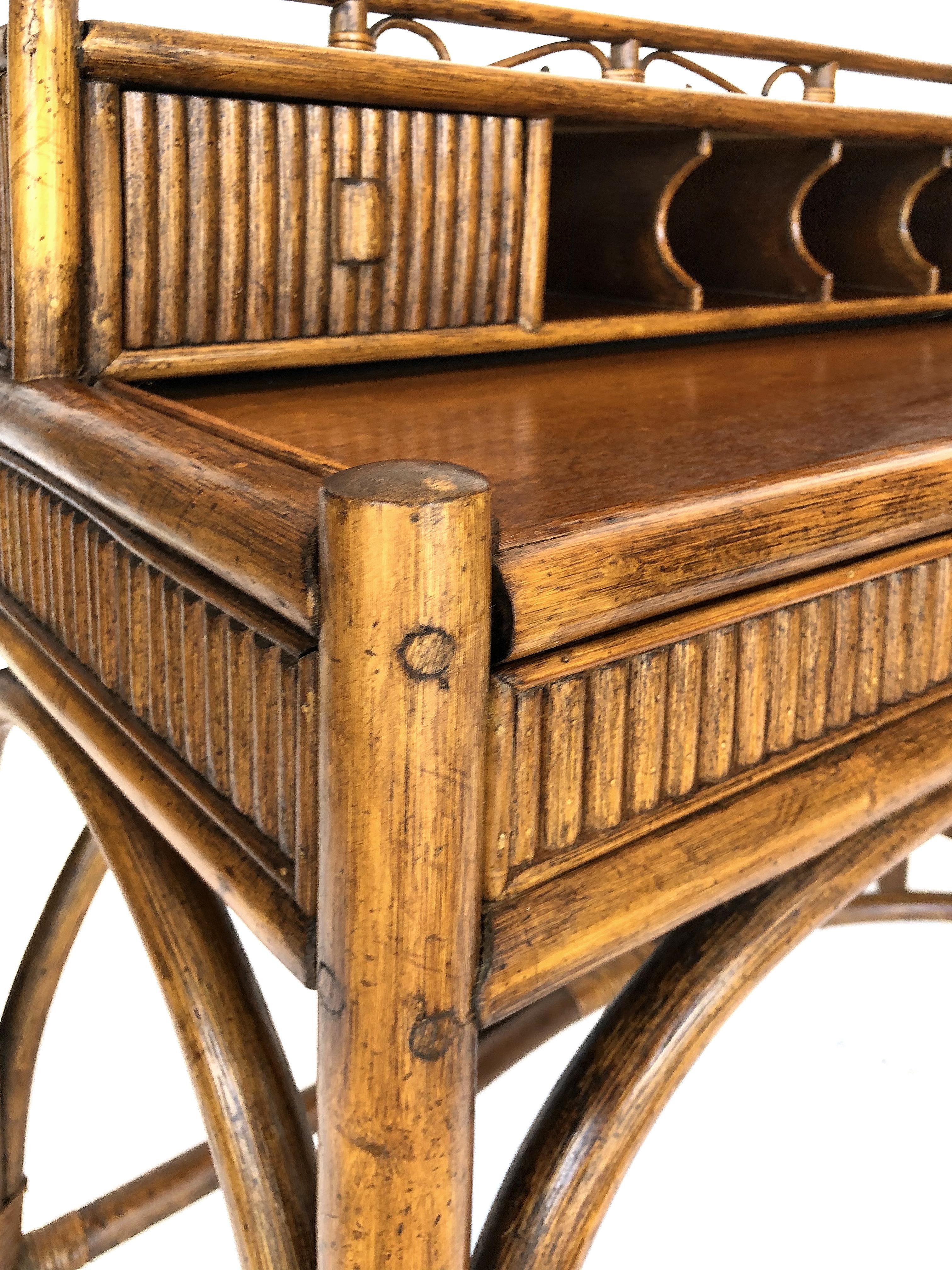 1970s Vintage Rattan Writing Desk with Drawers and Cubby Holes In Good Condition In Miami, FL