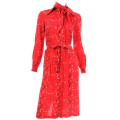 Albert Nipon - Robe vintage à imprimé floral rouge avec ceinture et foulard, années 1970