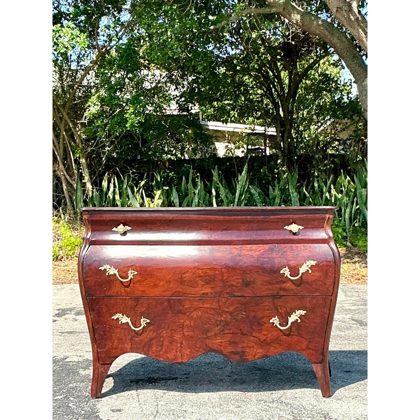 1970er Jahre Vintage Regency Olive Wurzelholz Bombenkommode im Angebot 2