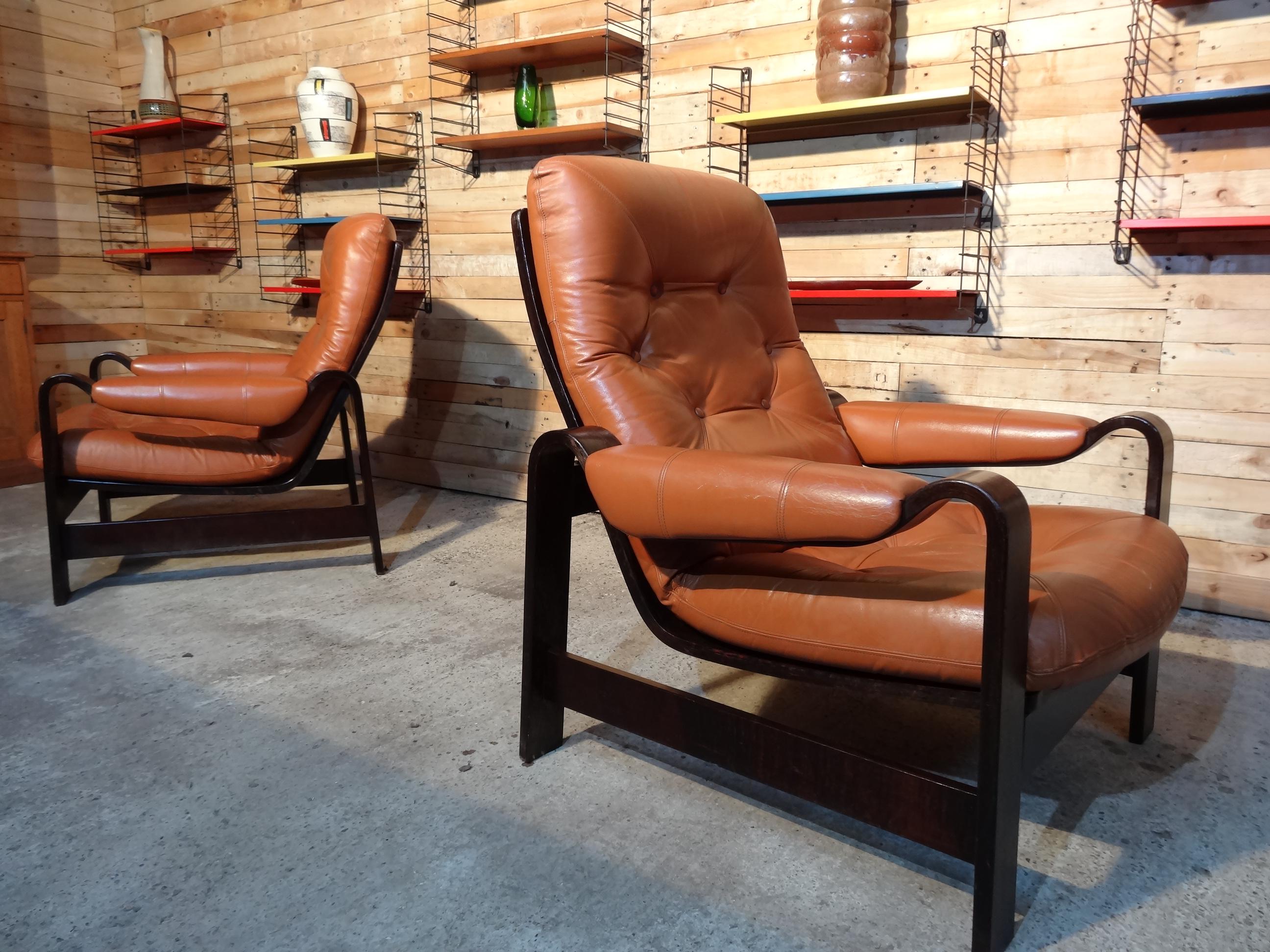 1970's vintage Retro Dutch Coja leather bentwood arm chair or club chair

1970's Coja arm chairs unusual bentwood designed, covered in a light brown leather, leather has a lovely patina.

Delivery price is per chair. 

Measures: Seat height: