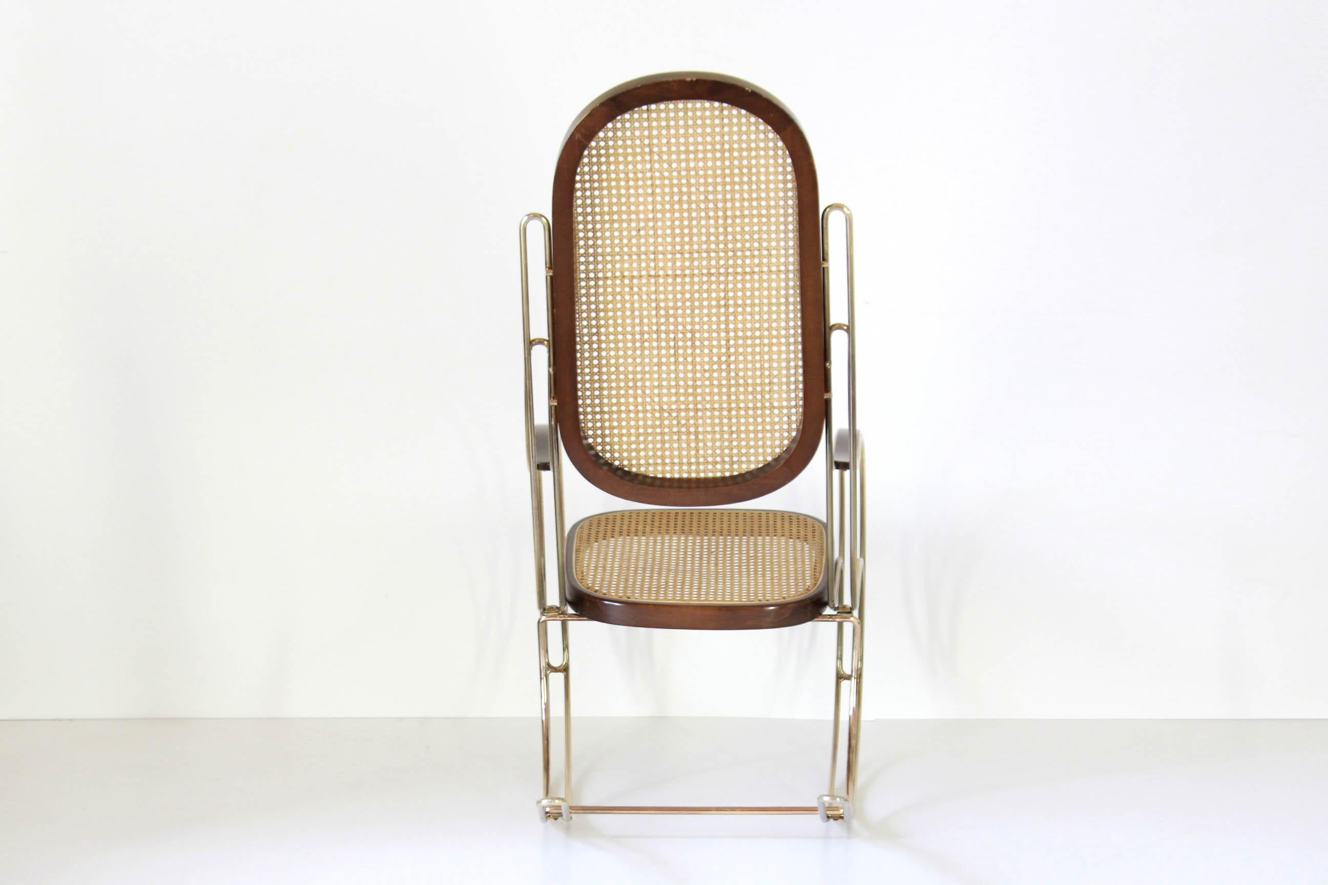 Mid-Century Modern 1970s Vintage Rocking Chair in Thonet Style For Sale