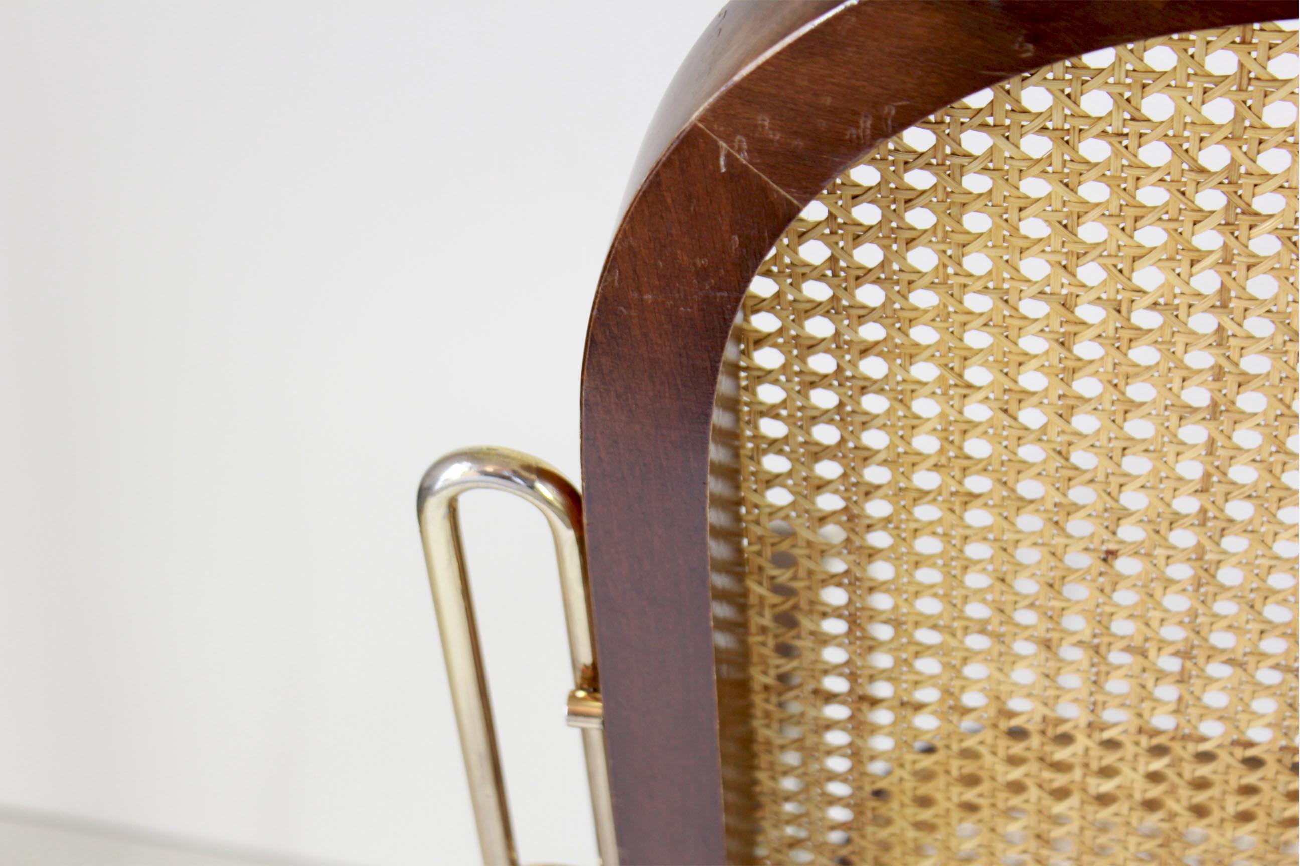 Fin du 20e siècle Chaise à bascule vintage des années 1970 dans le style de Thonet en vente