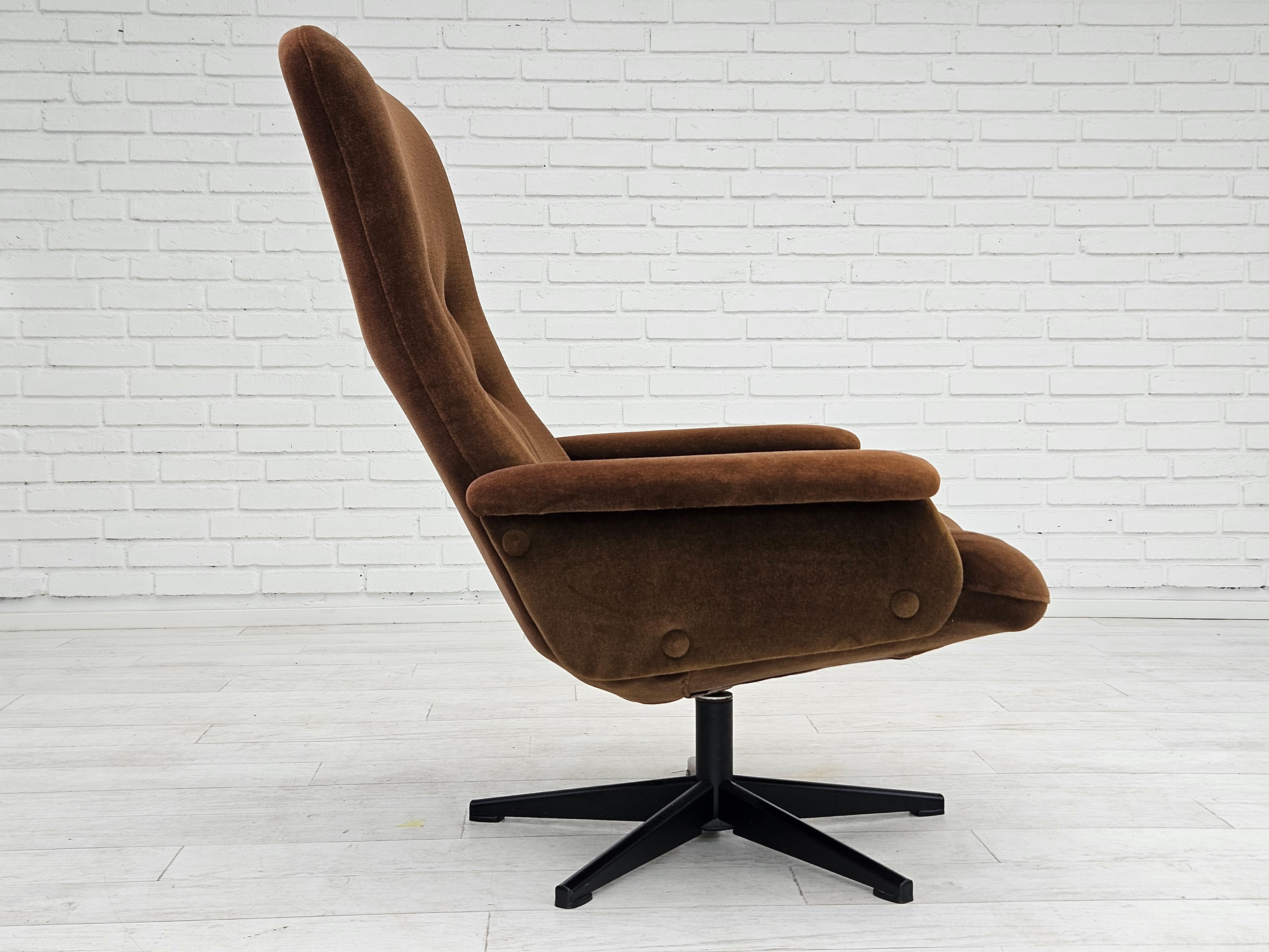 Scandinavian Modern 1970s, Vintage Scandinavian swivel chair, velour, original condition. For Sale