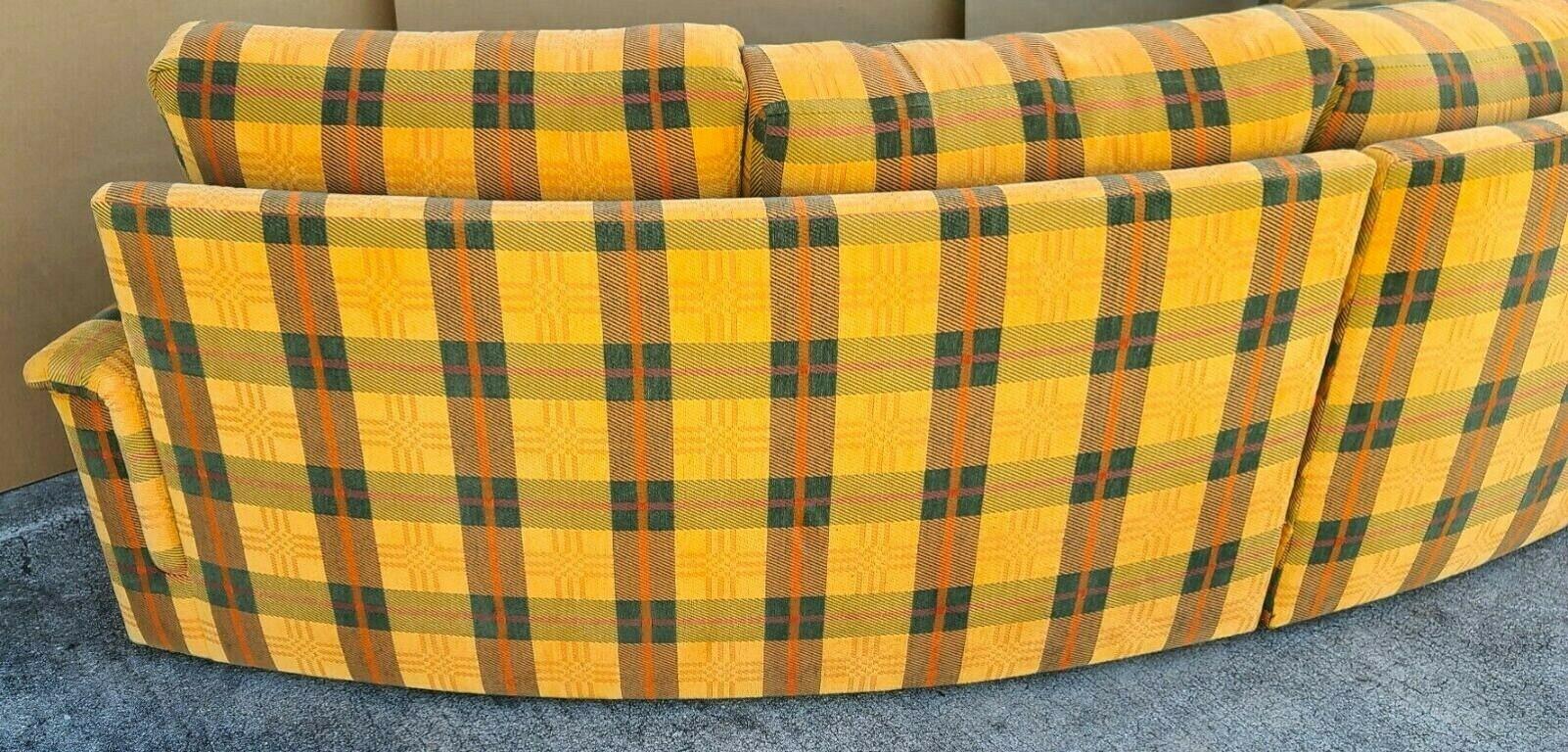 1970s Vintage Semi Circular Sectional Sofa 4