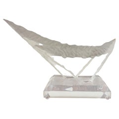 Sculpture abstraite vintage en Lucite des années 1970, signée - Art moderniste sculptural