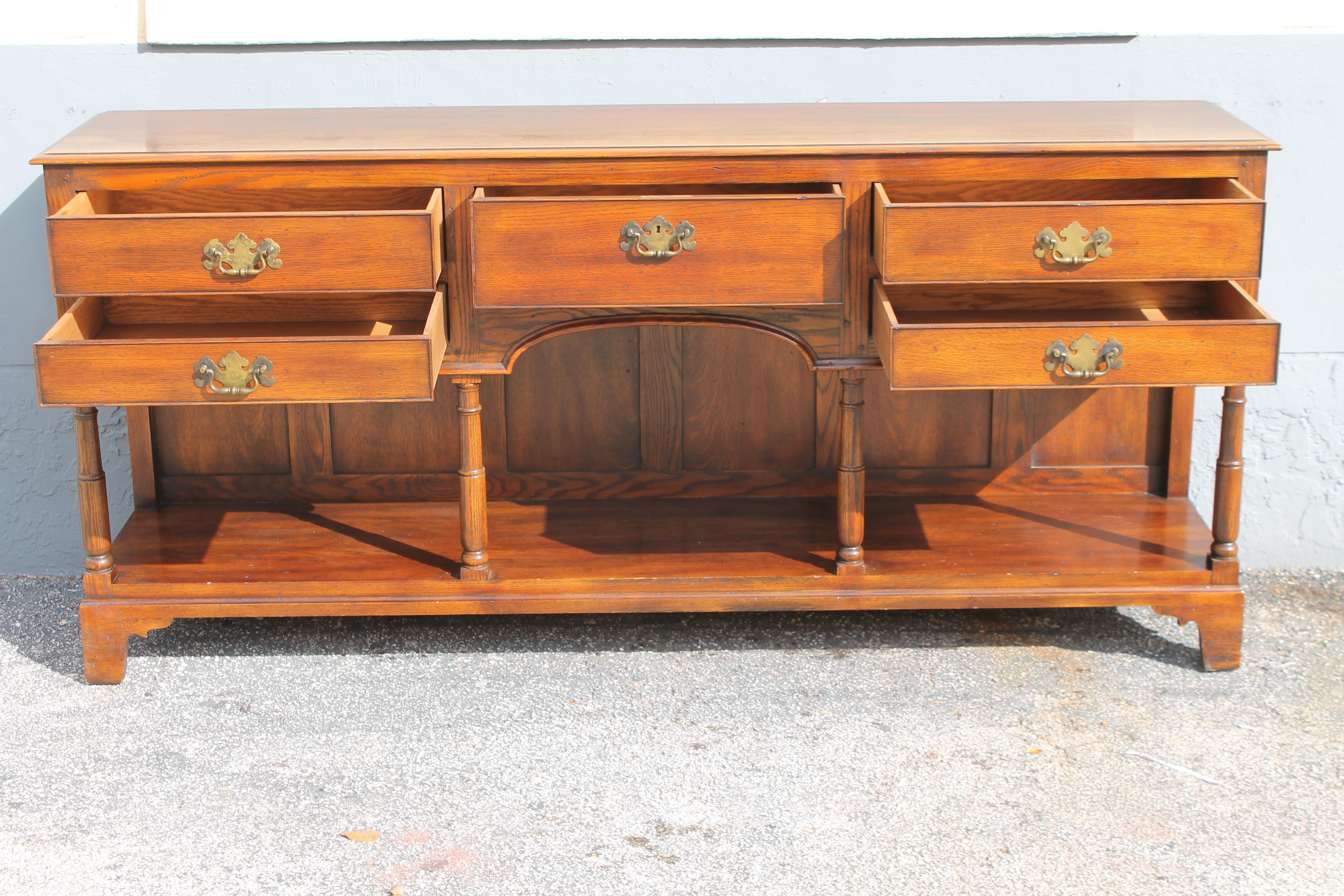 1970's Vintage Signed John Widdicomb Buffet/ Sideboard/ Credenza/ Dry Bar In Good Condition For Sale In Opa Locka, FL