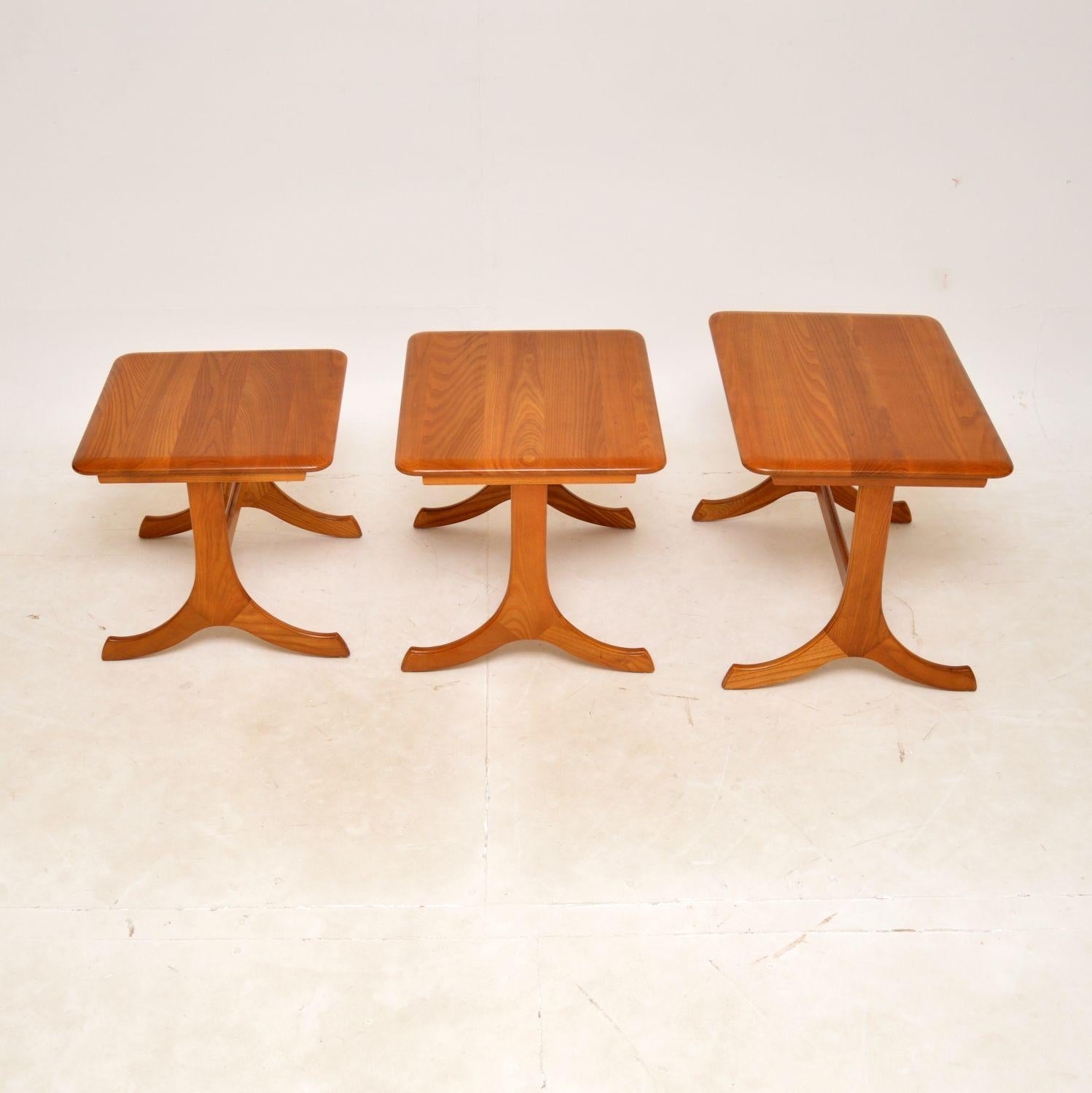 Vintage Solid Elm Nest of Tables, circa 1970s In Good Condition For Sale In London, GB