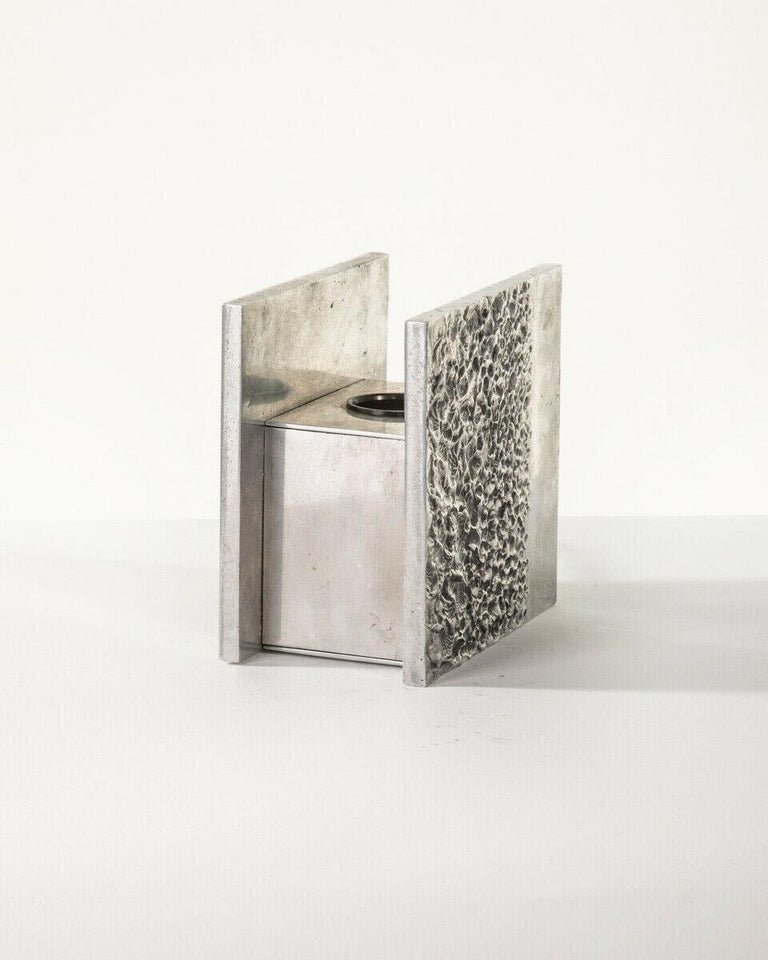 1970s Vintage Table Lamp in Worked Steel Italian Design For Sale at 1stDibs