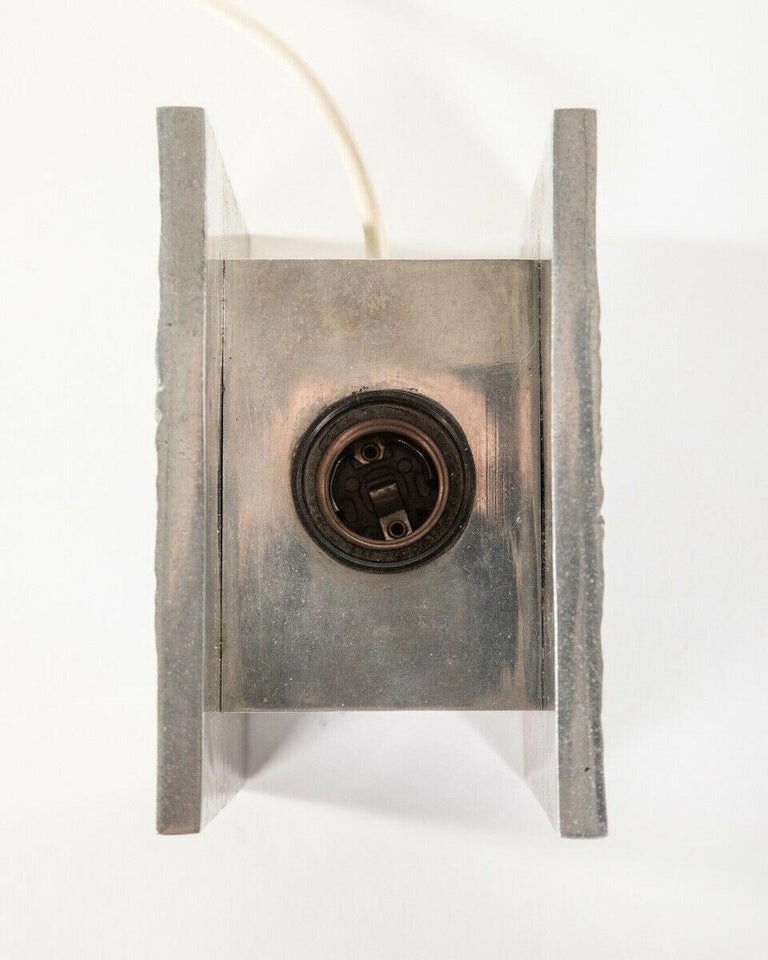 1970s Vintage Table Lamp in Worked Steel Italian Design For Sale at 1stDibs