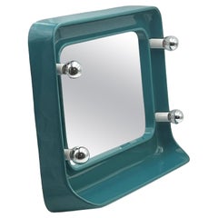 1970 Vintage Turquoise Wall Mirror in Moulded Plastic with Built-In Lights (Miroir mural en plastique moulé turquoise avec lumières intégrées)