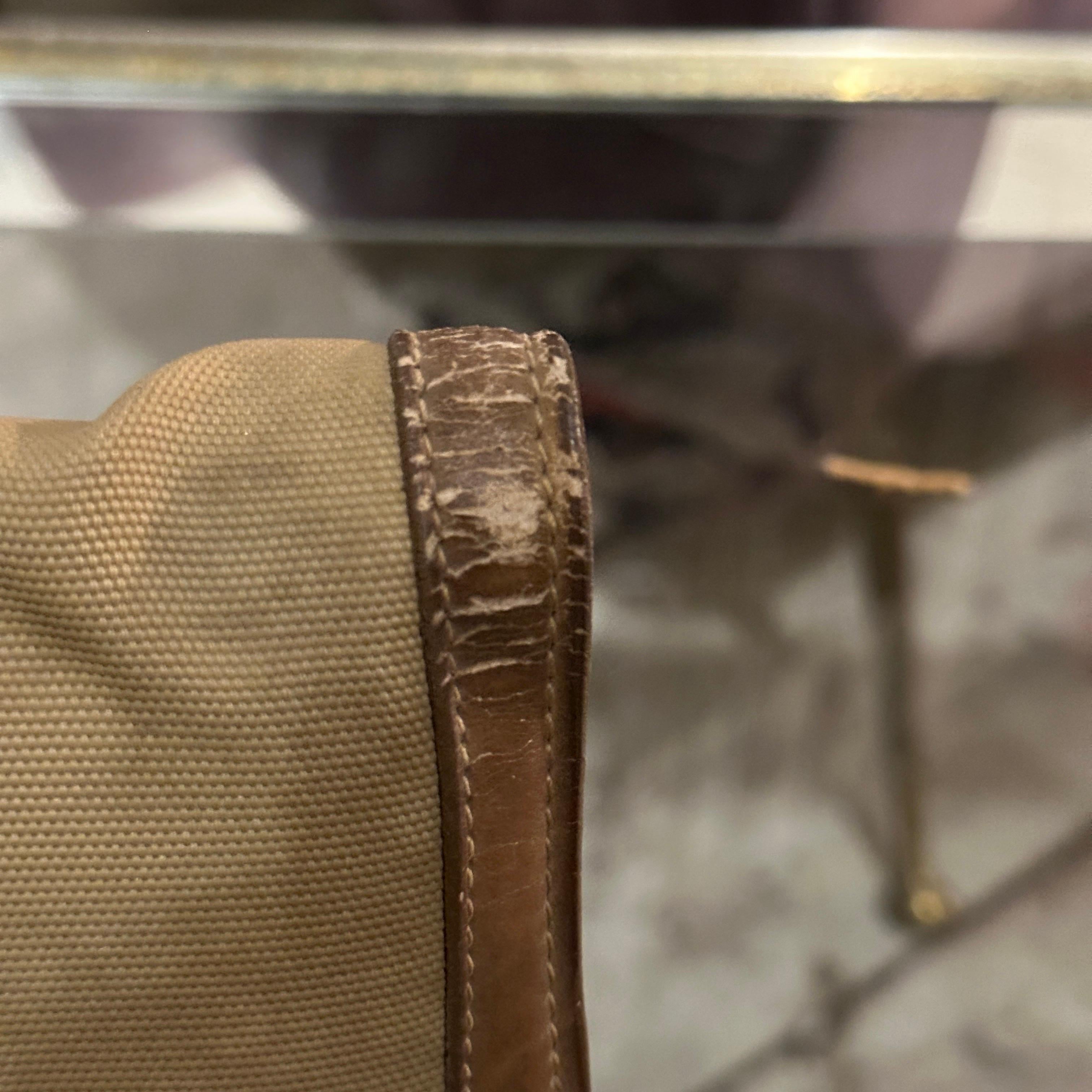 Women's or Men's 1970s Vintage Web Stripe Necessaire Clutch by Gucci For Sale