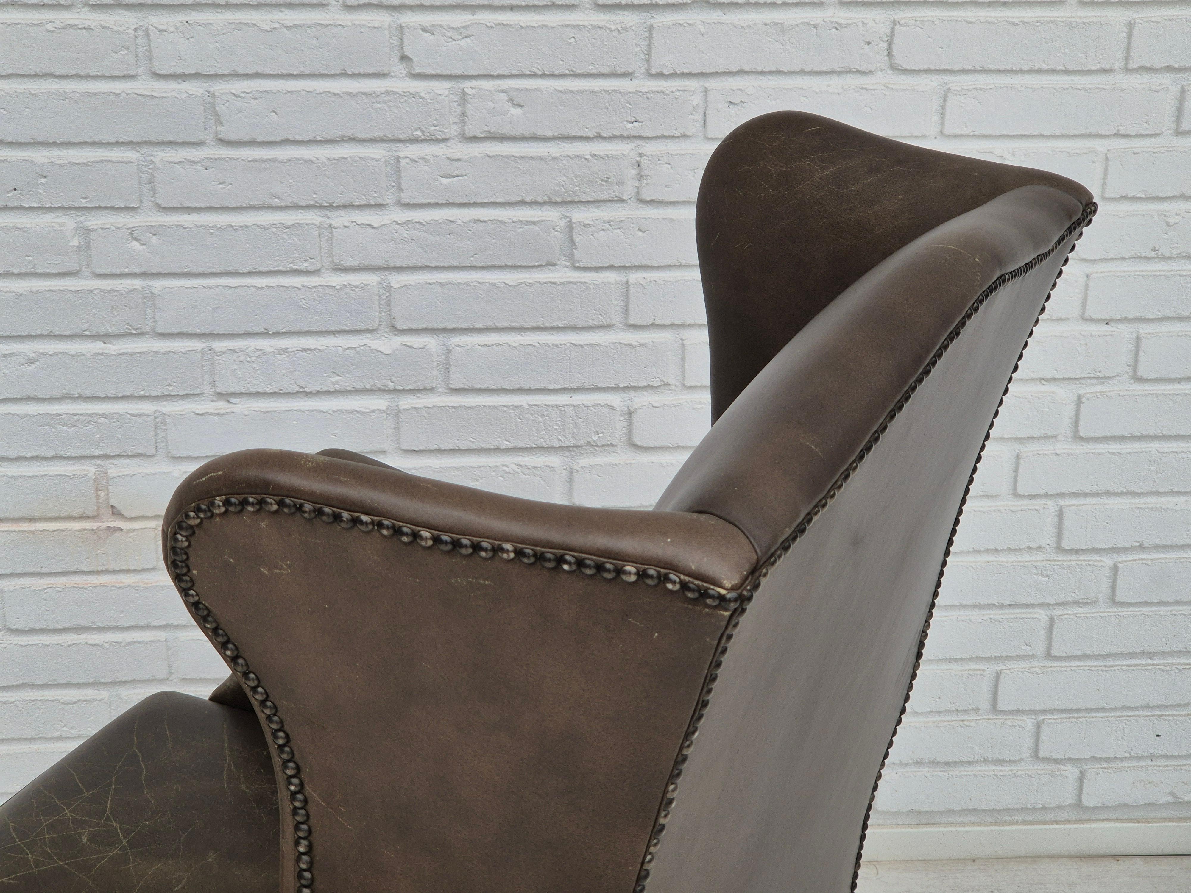 1970s, Vintage wingback armchair, original condition, leather, beech wood. 7