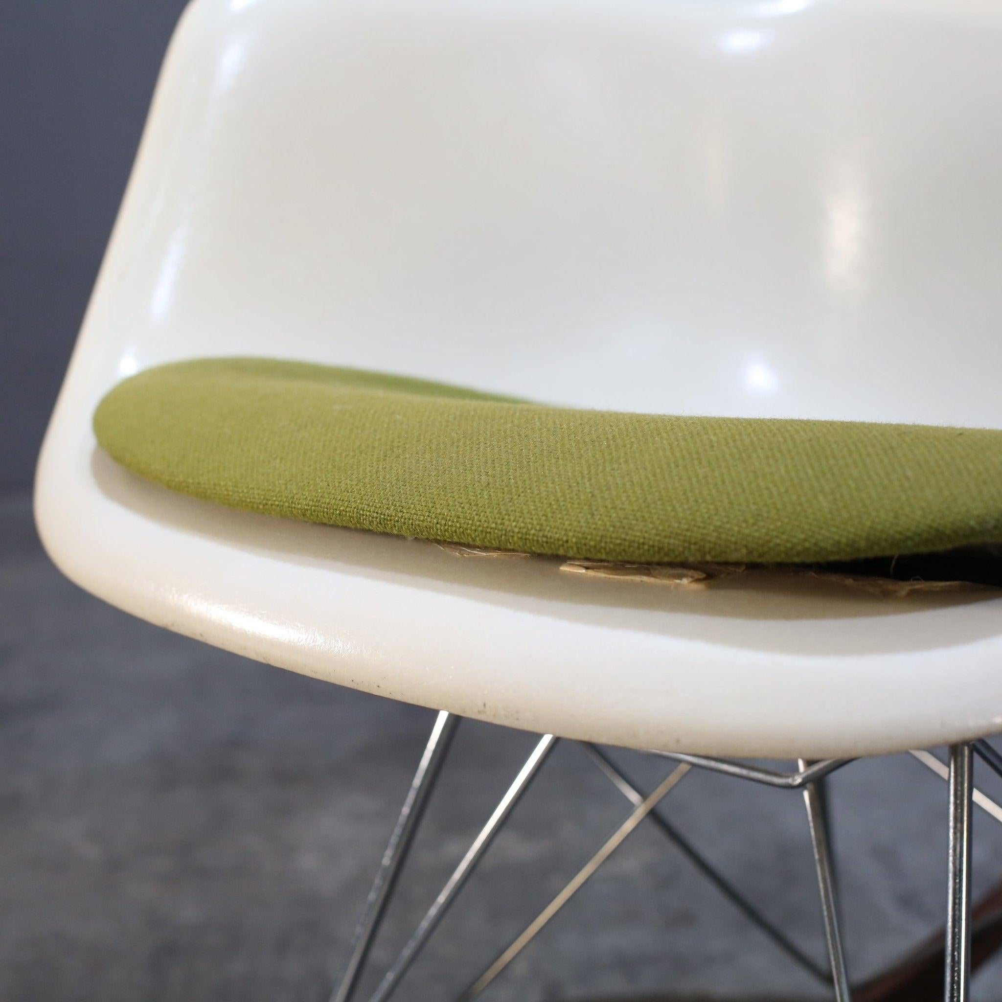 1970's Vitra RAR Rocker Armchair by Eames In Good Condition For Sale In Basildon, London