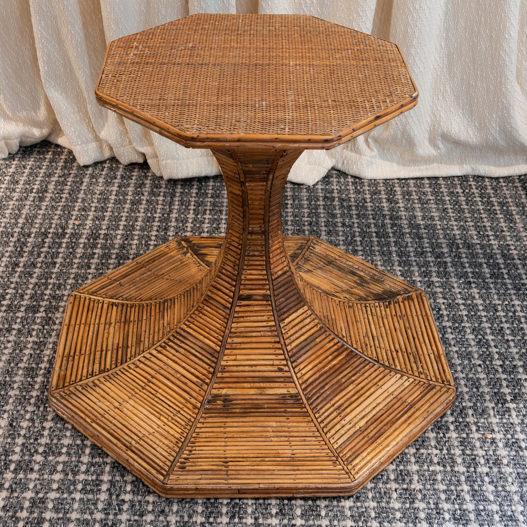 1970s Italian center / dining table by Vivai del Sud, famous for their furniture in bamboo and rattan, perfect condition and vintage patina, new octagonal clear plexiglass top cm 120 x 120 x H cm 3, base measurements top cm 60 x 60 bottom cm 90 x 90
