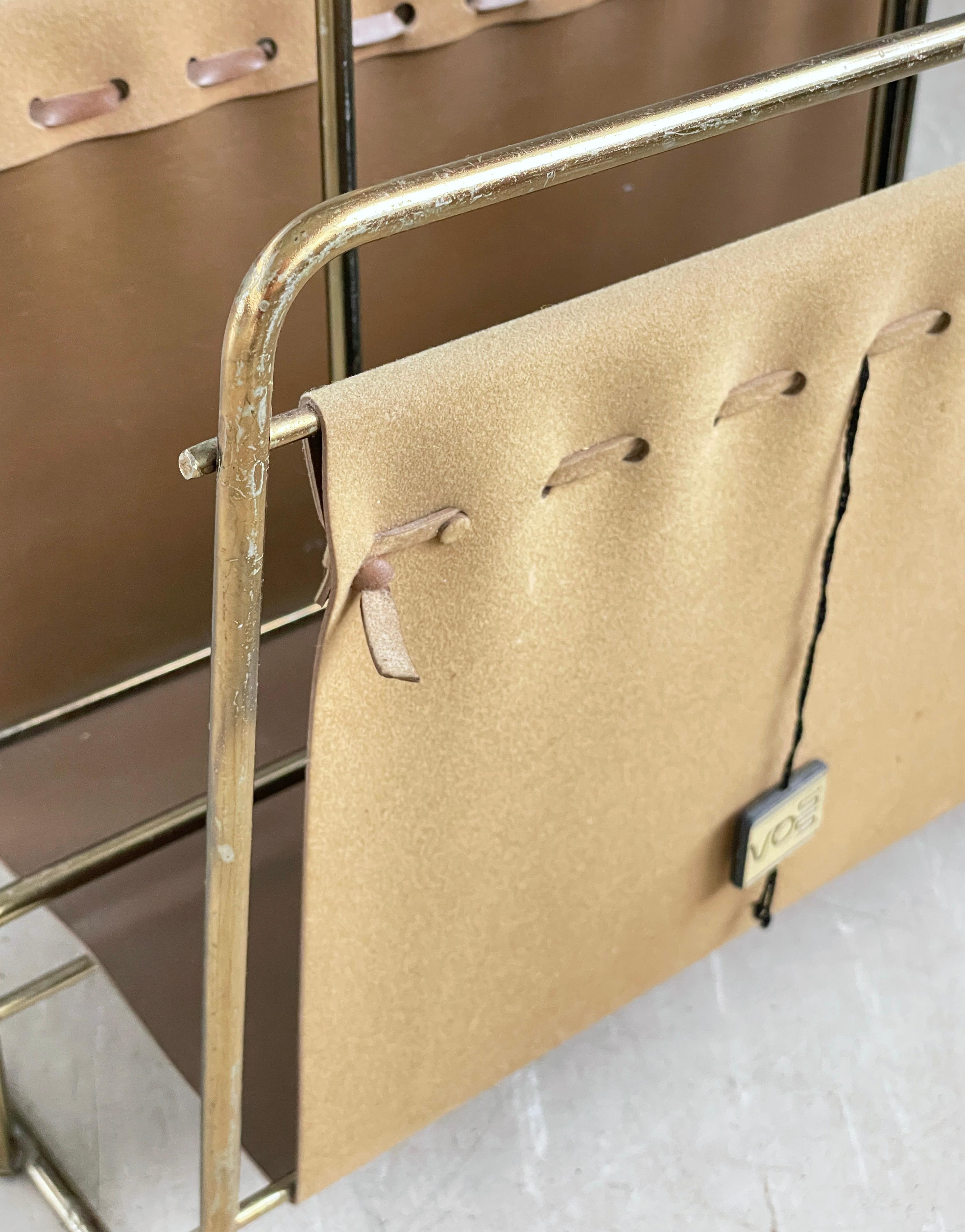 1970's Voss Faux Suede Magazin / Zeitungshalter im Angebot 10