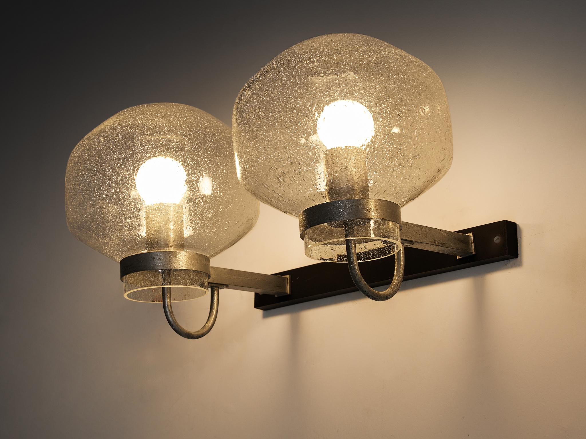 European 1970s Wall Light in Black-Coated Aluminum and Blown Glass For Sale