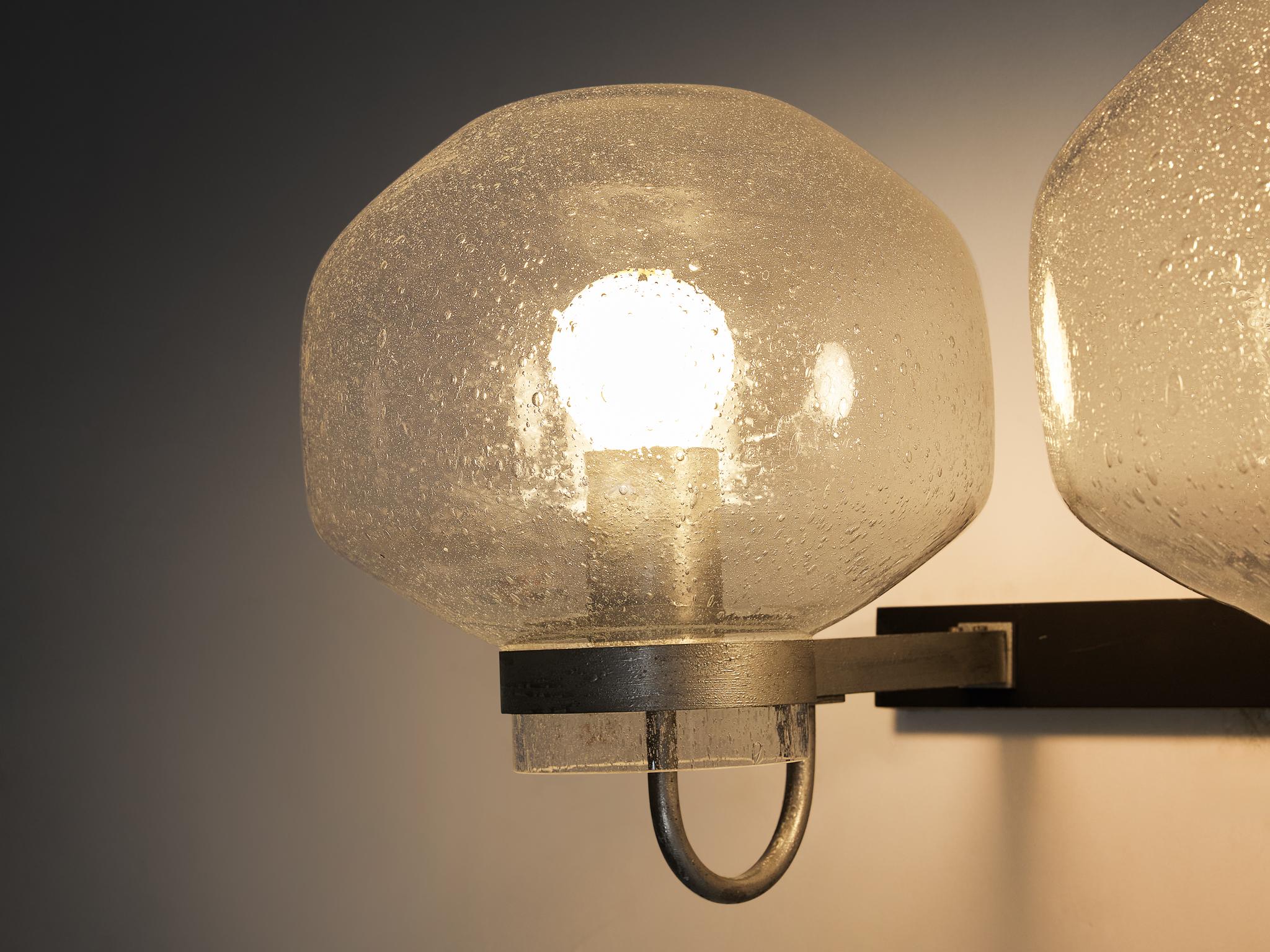 Late 20th Century 1970s Wall Light in Black-Coated Aluminum and Blown Glass For Sale