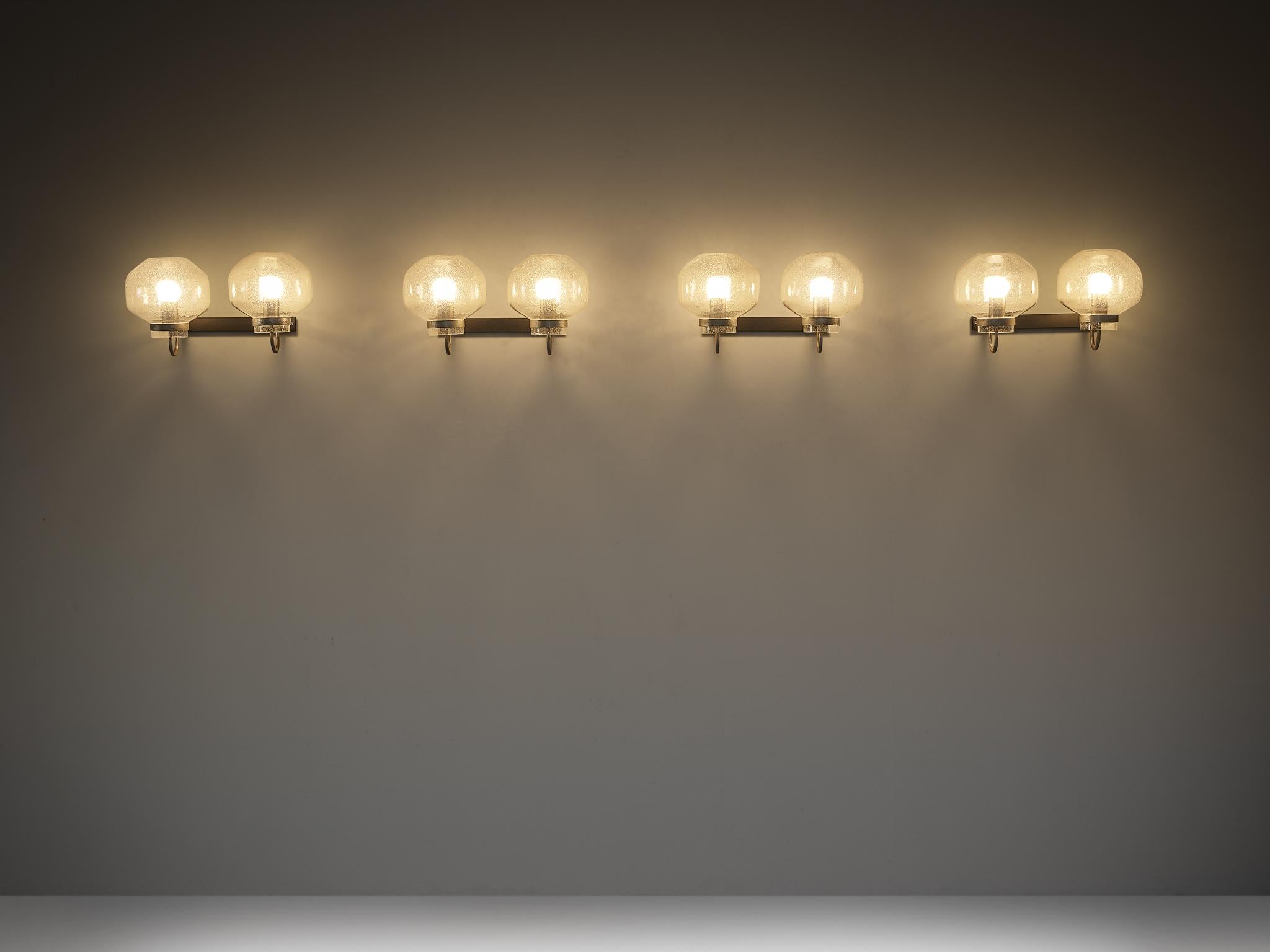 Fin du 20e siècle Lights des années 1970 en métal Silver et verre soufflé en vente