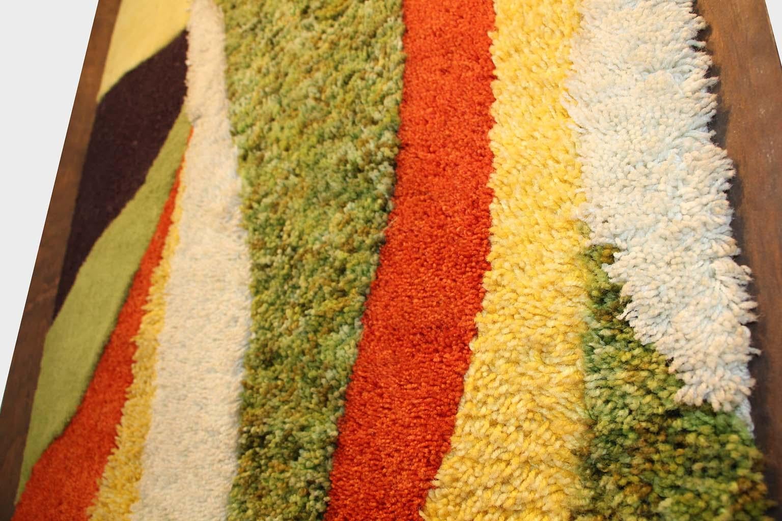 carpet on walls 70s
