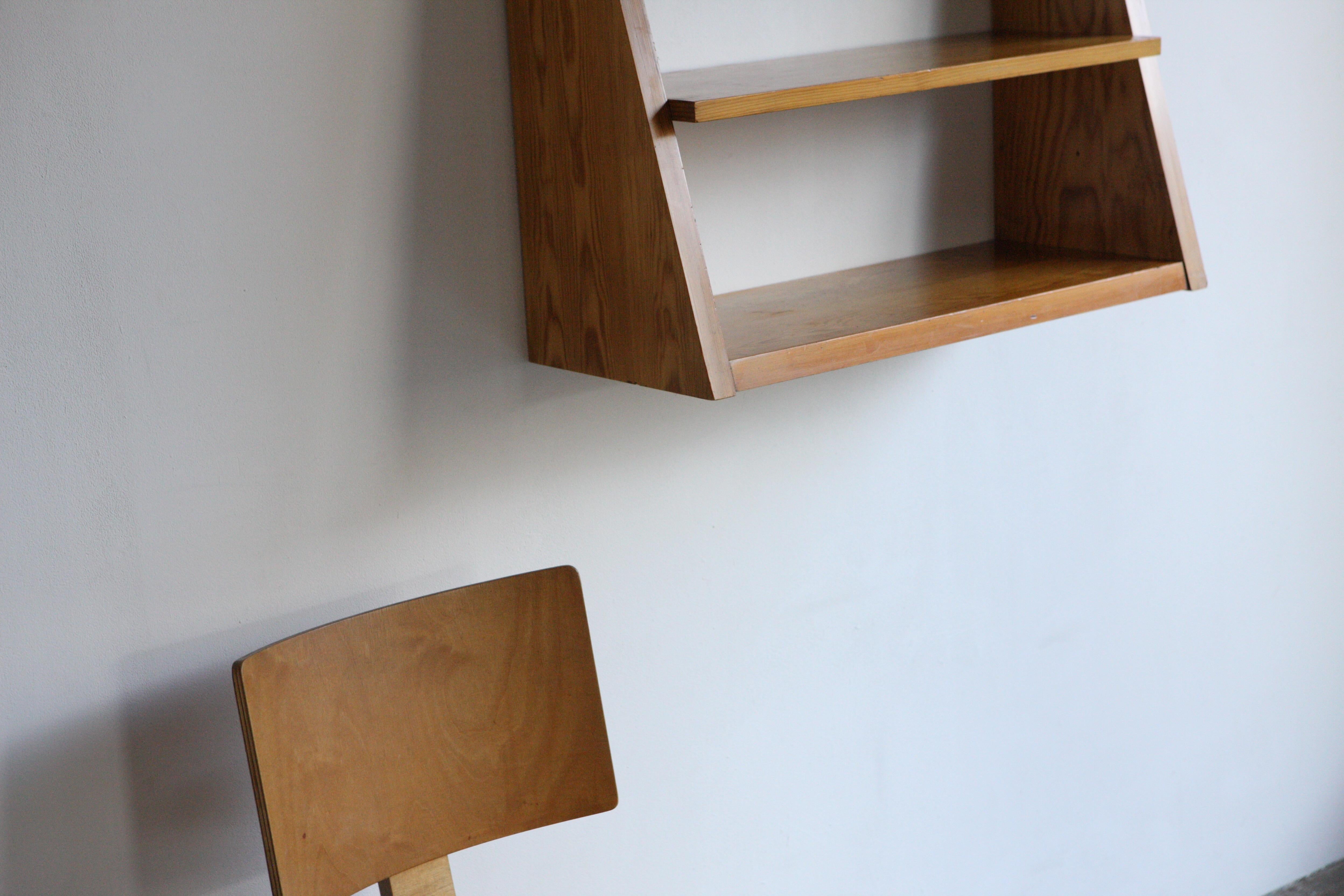 1970's Wall Shelf In Good Condition For Sale In London, GB