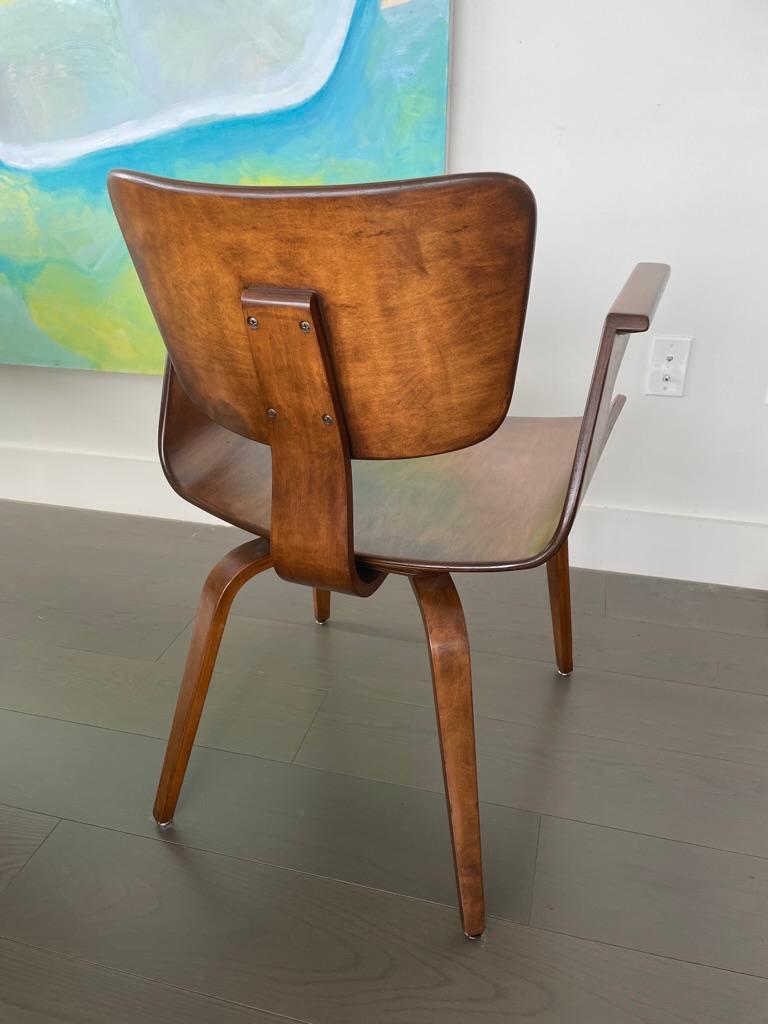 American 1970s Walnut Bentwood Dining Chair in the Style of Thonet