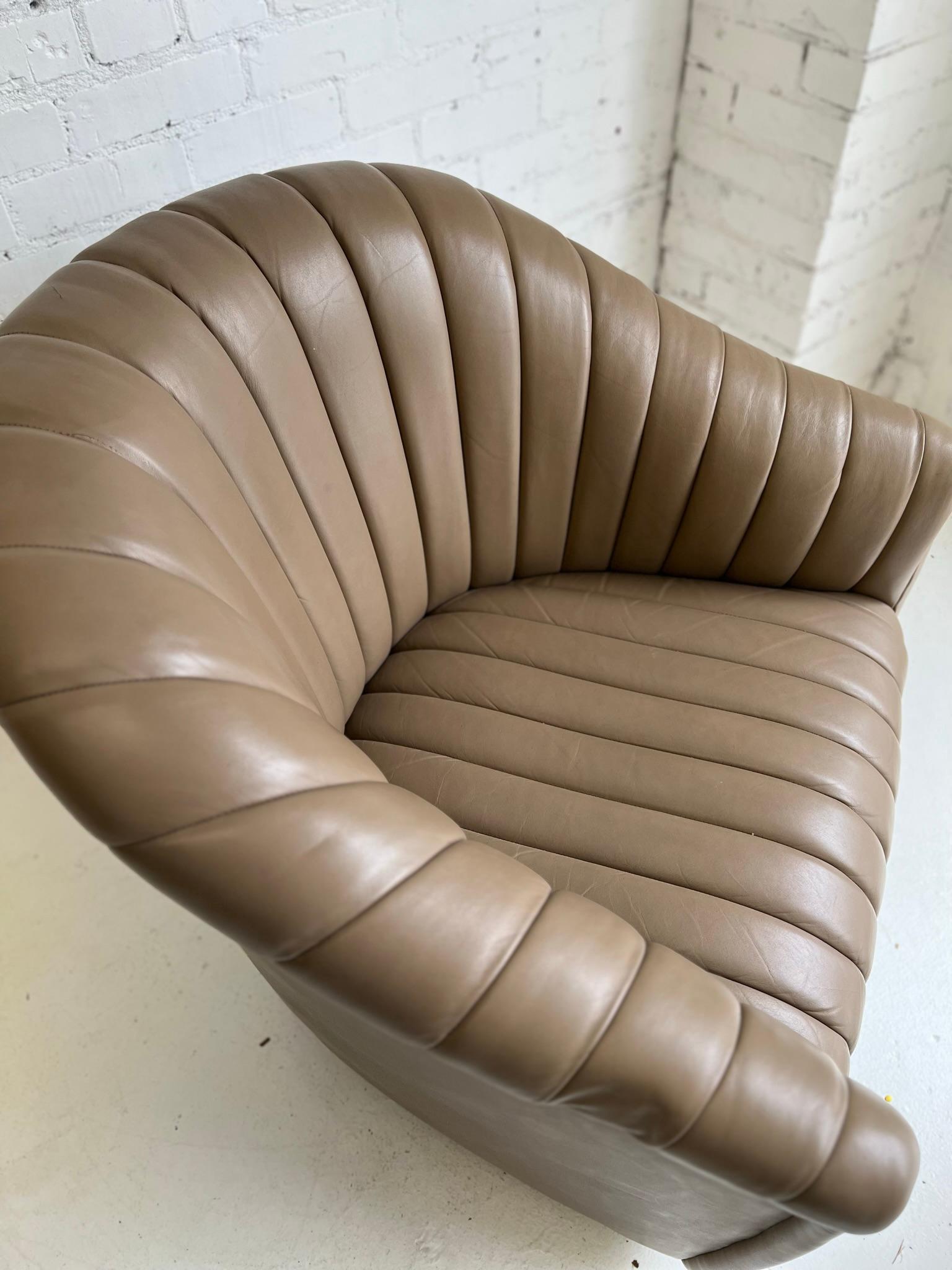 1970's Ward Bennett Channel Leather Club Chair  im Angebot 1