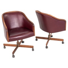 1970s Ward Bennett for Brickel Associates Model 1081 Walnut Desk Chair