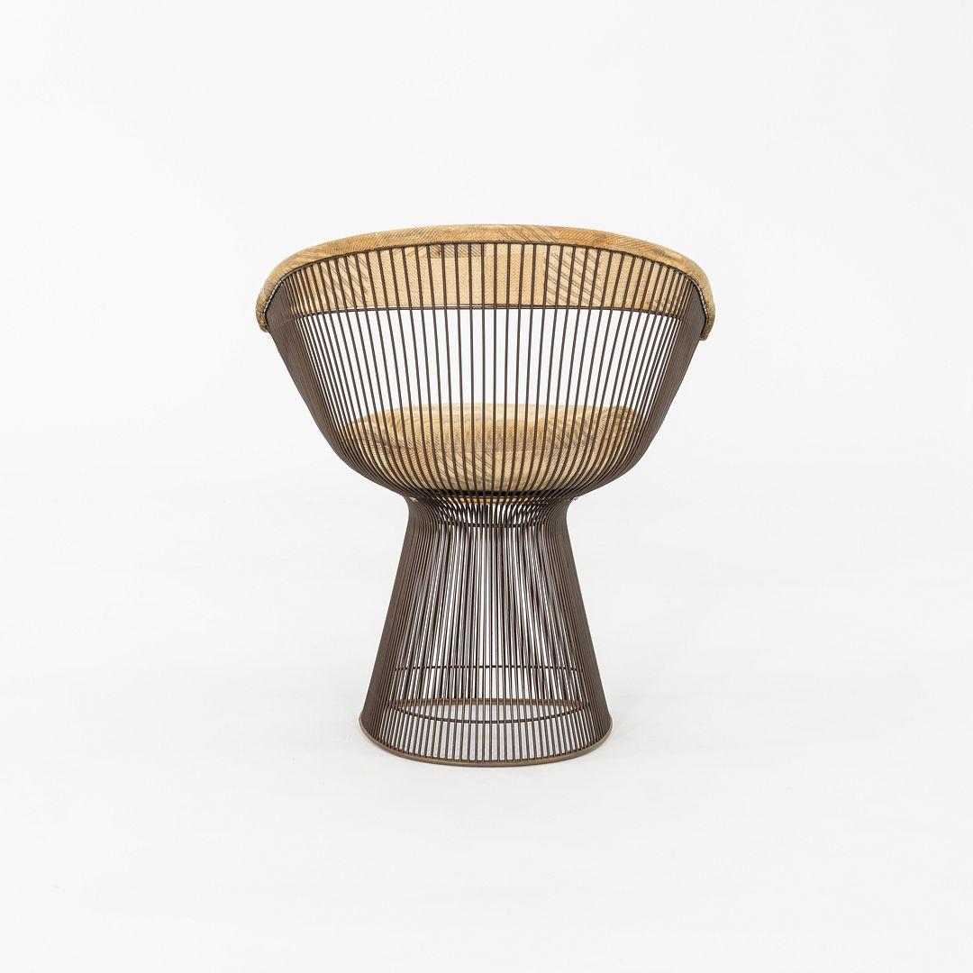 1970 Warren Platner Dining Arm Chair in Bronze with Original Fabric Upholstery (Chaise à accoudoir de salle à manger Warren Platner en bronze avec tissu d'origine) Bon état - En vente à Philadelphia, PA