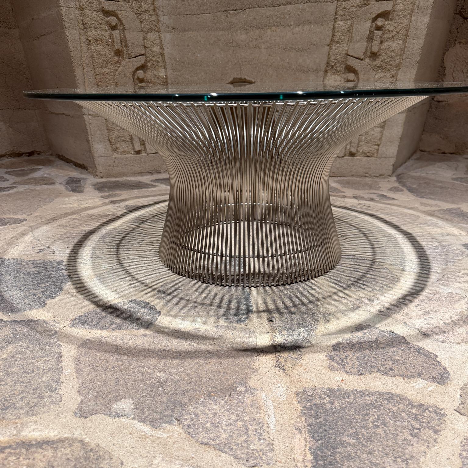 Warren Platner Knoll Modern Round Coffee Table Metal and Glass Restored For Sale 2