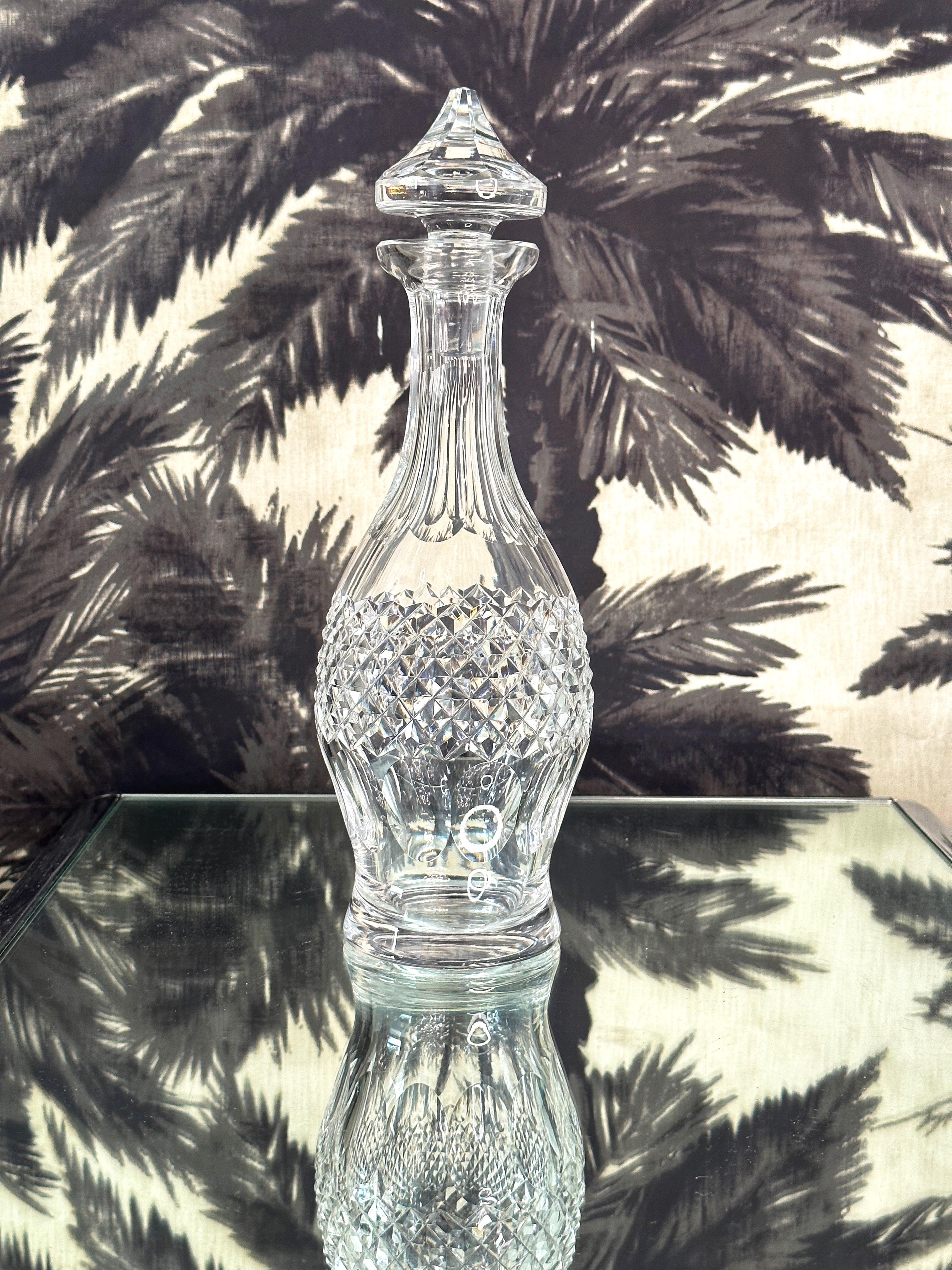 Regency 1970s Waterford Crystal Decanter Featuring Faceted Circles and Etched Diamonds For Sale