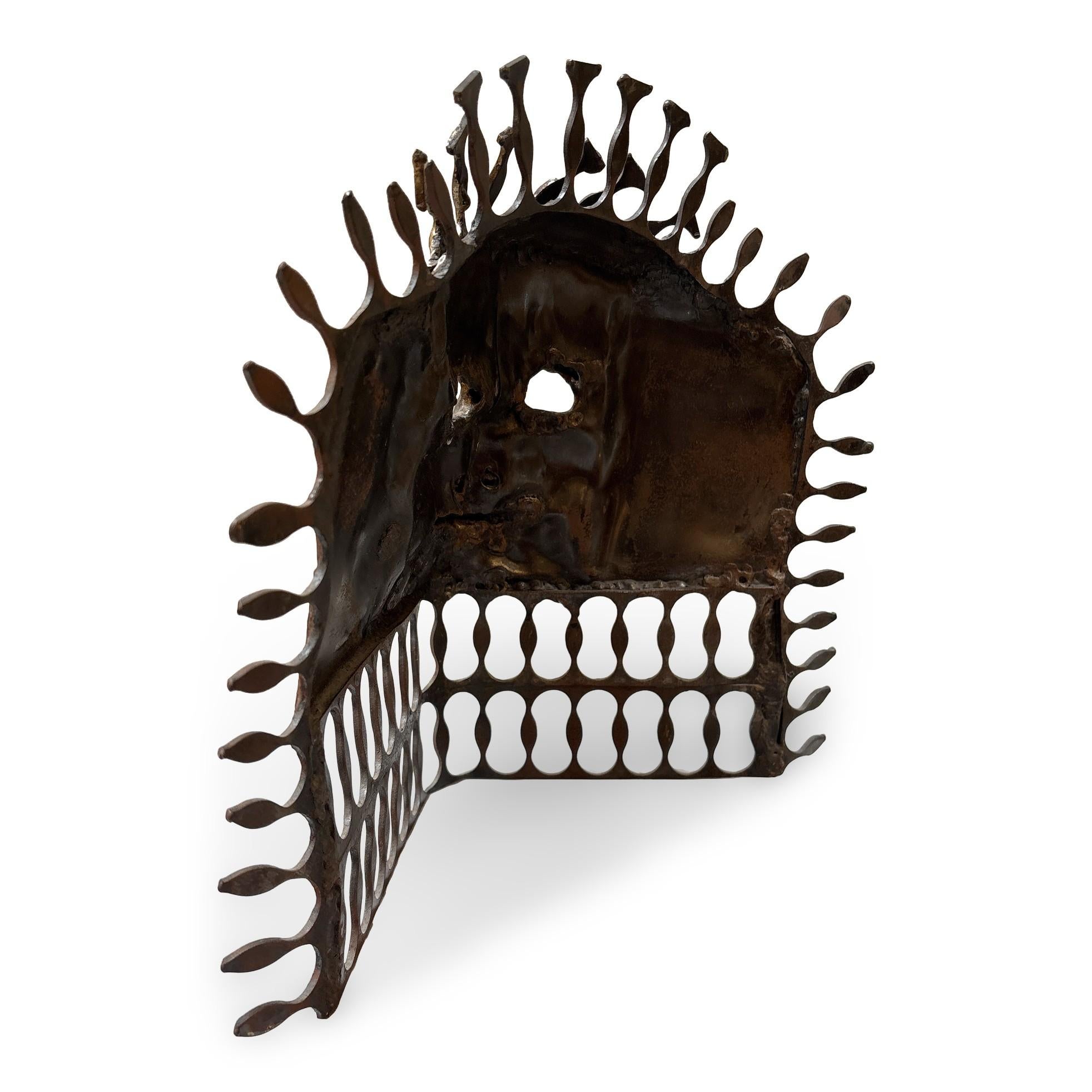 Maschera brutalista in acciaio saldato e bronzo degli anni '70 di Suzanne Benton In condizioni buone in vendita a Sacramento, CA