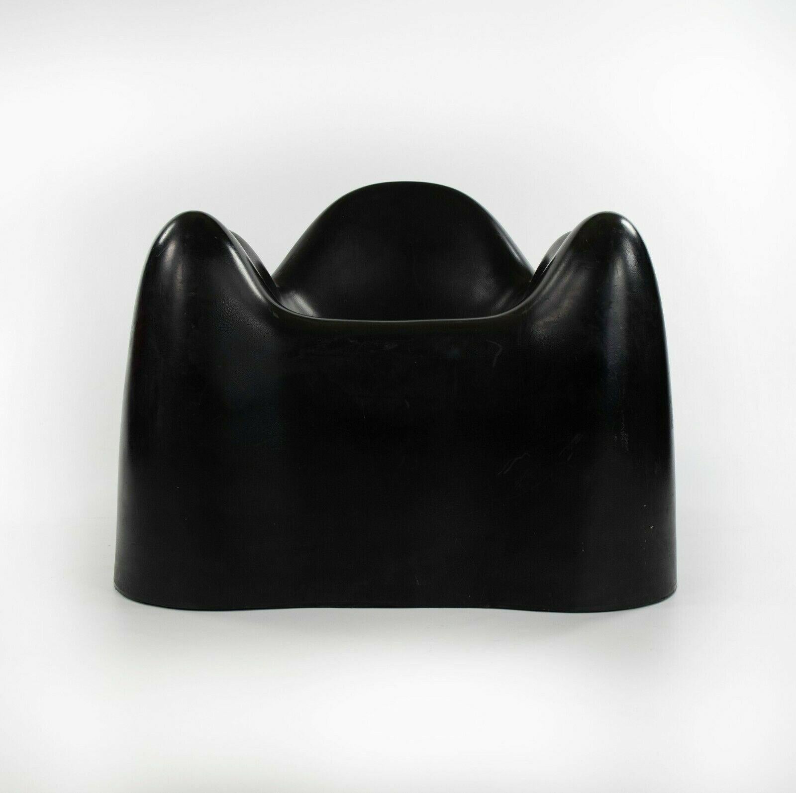 1970s Wendell Castle Molar Chair in Fiberglass by Northern Plastics of Syracuse For Sale 1