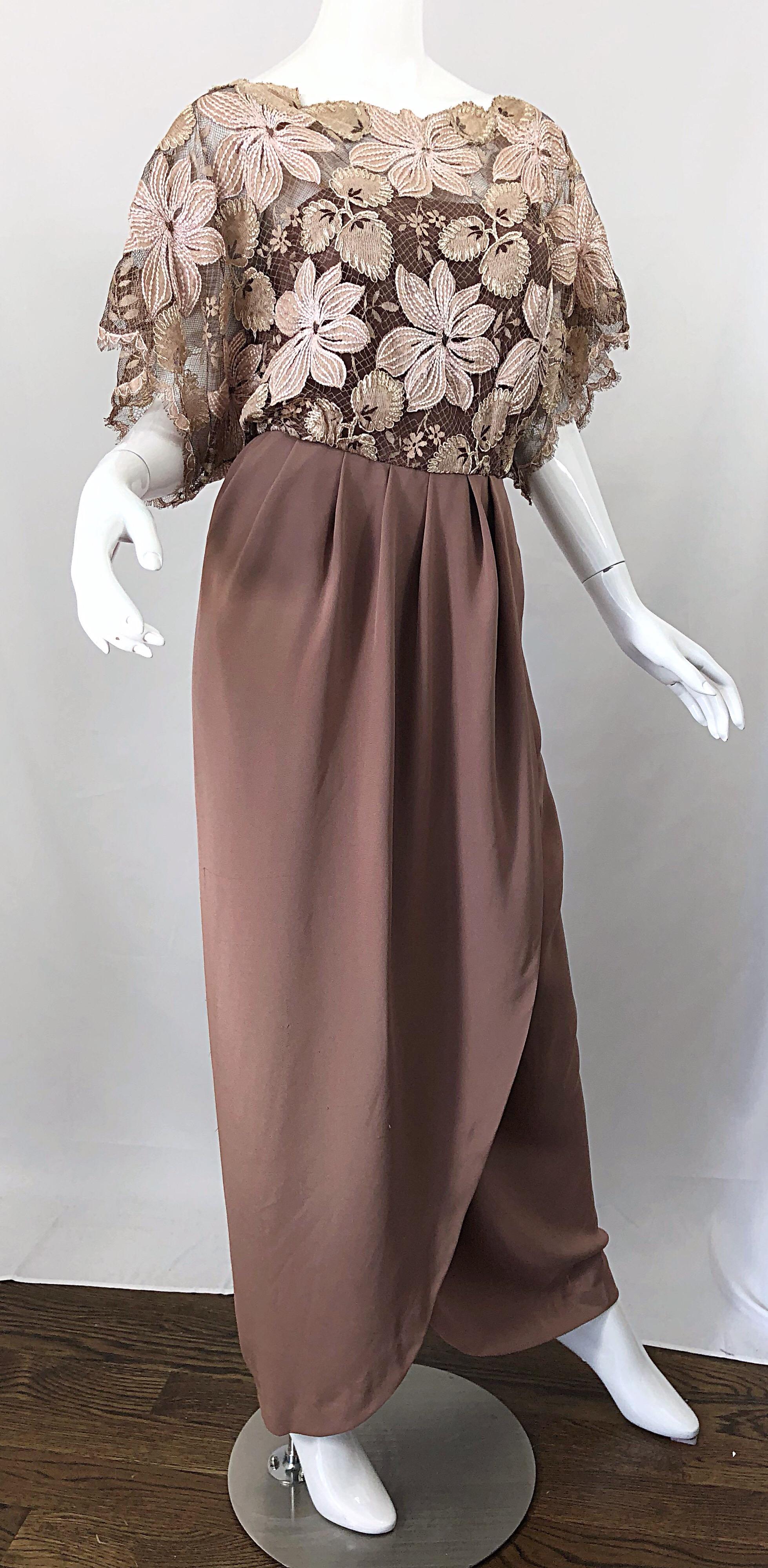 1970s Werle of Beverly Hills Demi Couture Taupe Lace Crochet Vintage 70s Gown In Excellent Condition For Sale In San Diego, CA