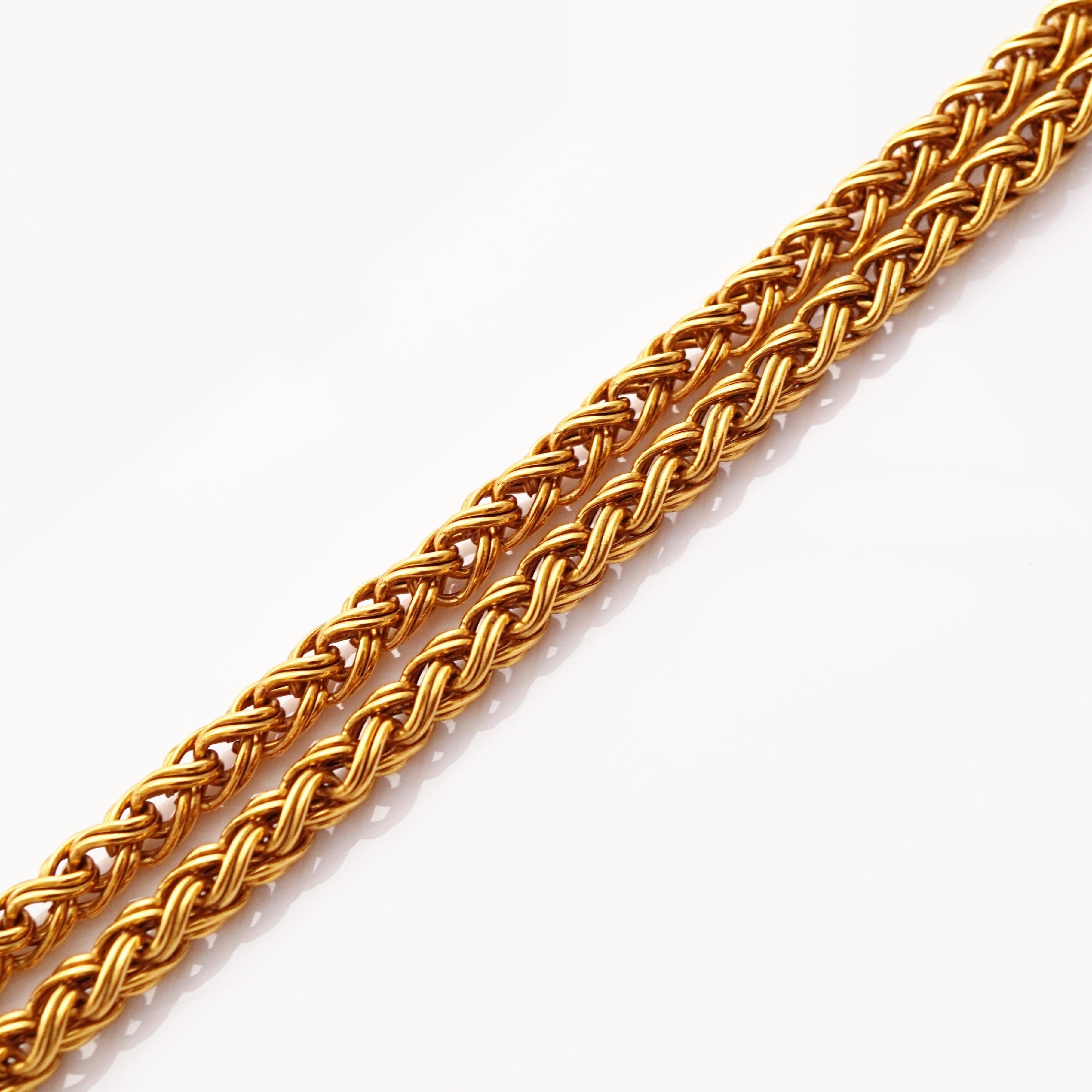 Collana a catena di grano degli anni '70 con nappina di charme del Museum of Modern Art In condizioni buone in vendita a McKinney, TX