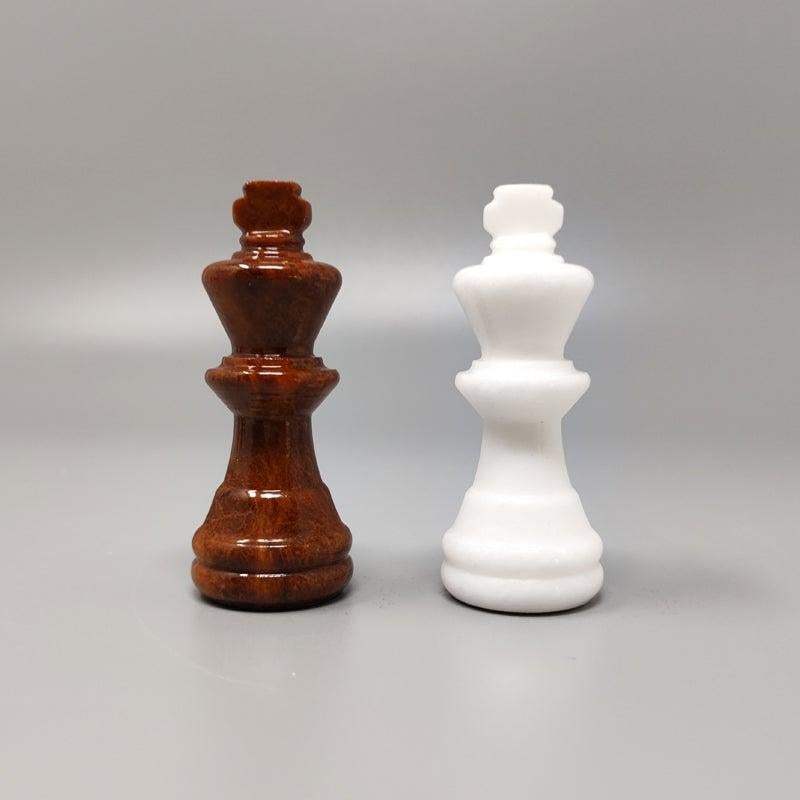 1970s White and Brown Chess Set in Volterra Alabaster Handmade. Made in Italy For Sale 1