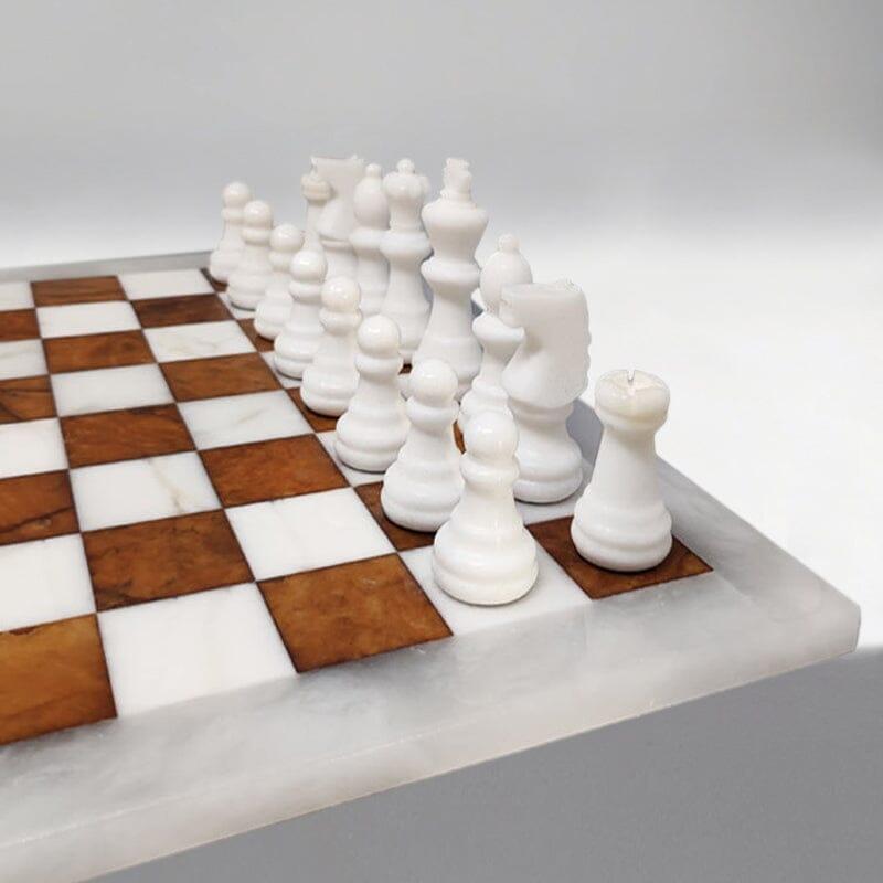 1970s White and Brown Chess Set in Volterra Alabaster.Handmade. Made in Italy In Excellent Condition In Milano, IT