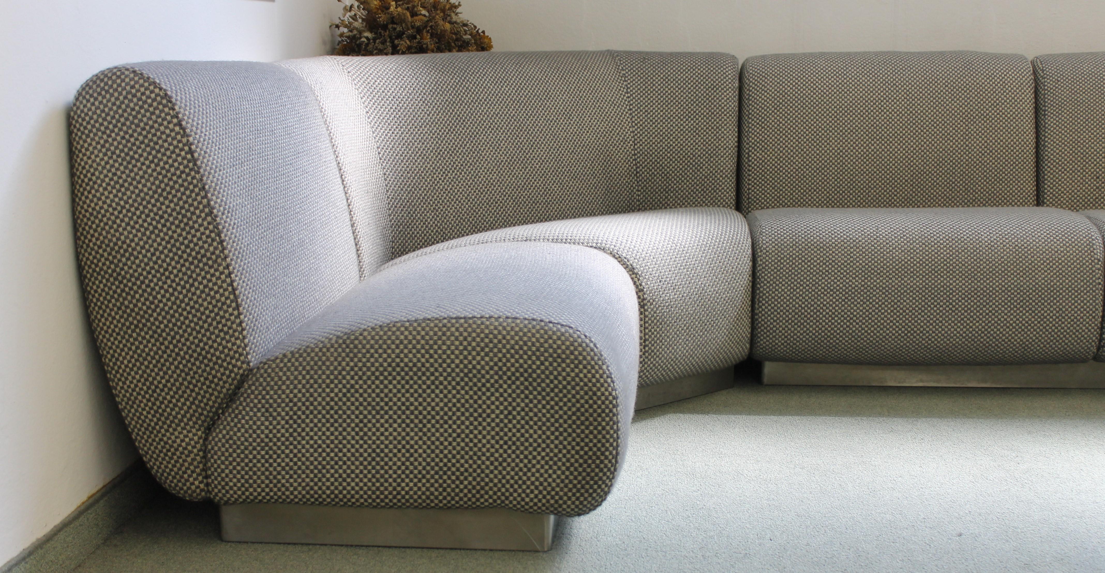 Fabric Mid-Century White and Grey Italian Formanova Sectional Sofa by Gianni Moscatelli