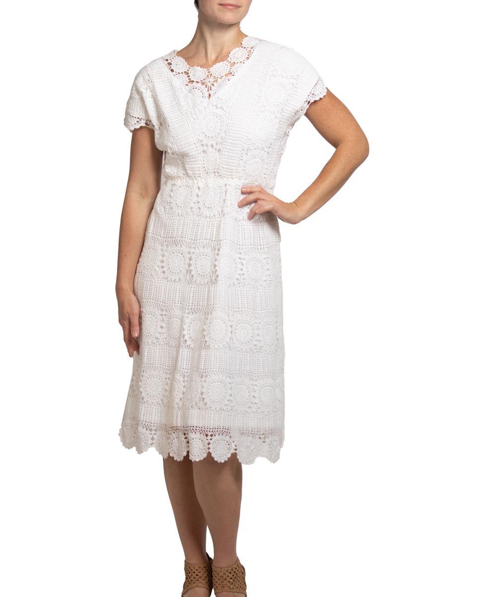 1970S White Cotton Crochet Lace Elastic Waist Dress For Sale 2
