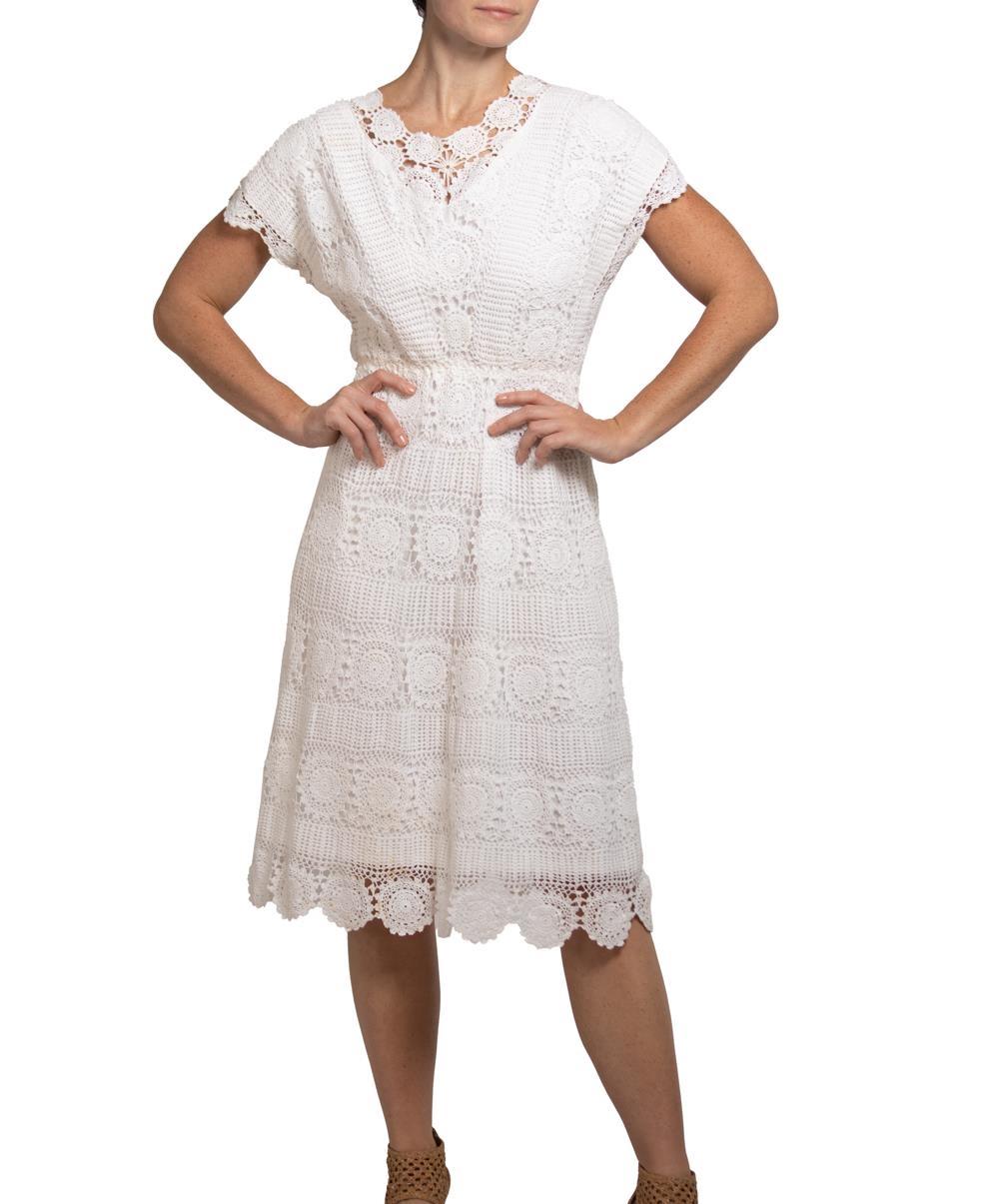 1970S White Cotton Crochet Lace Elastic Waist Dress For Sale 3