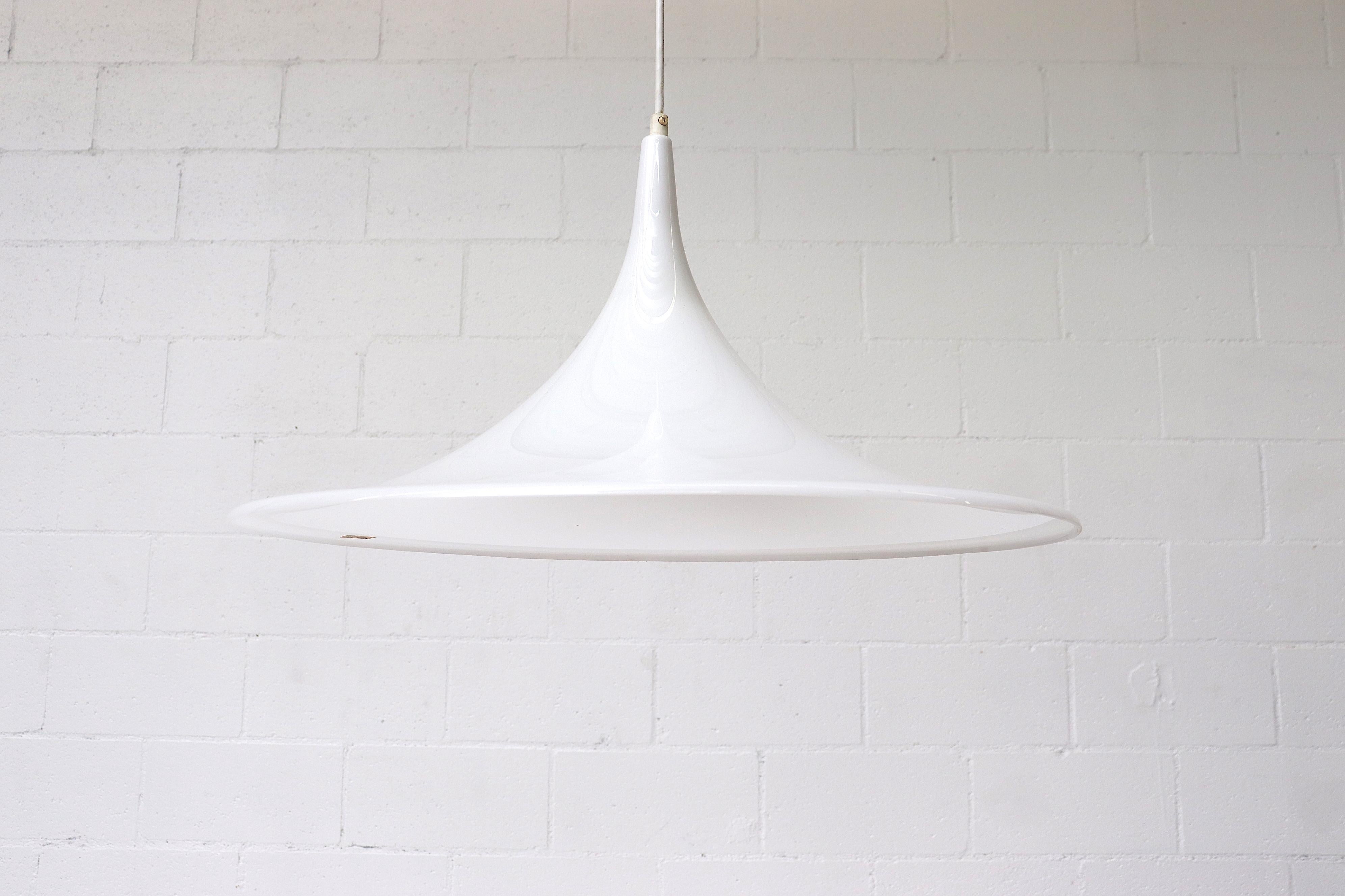 Mid-century Dijkstra Lampen white plexi 'Witch Hat' pendants in the style of the 