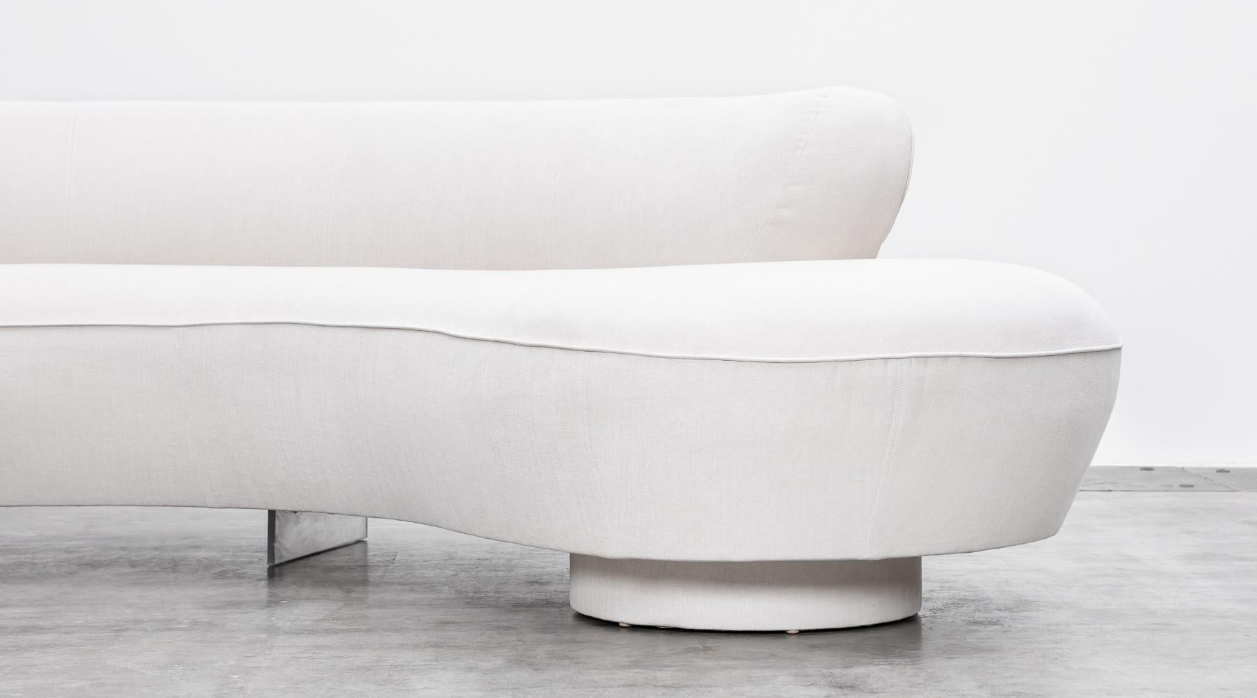 1970s White Fabric, New Upholstery Sofa by Vladimir Kagan For Sale 7
